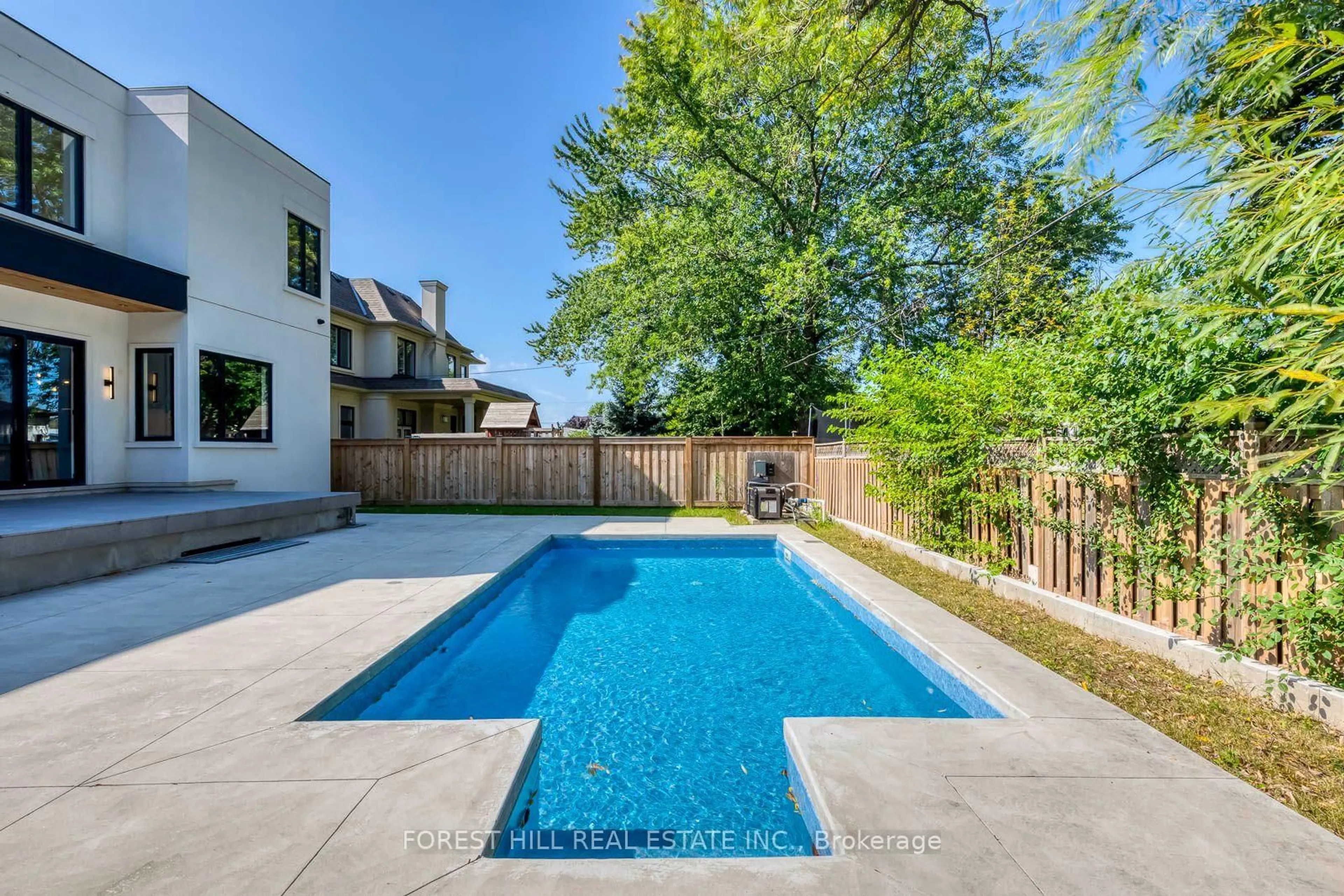 Pool for 369 Wade St, Oakville Ontario L6K 2A4