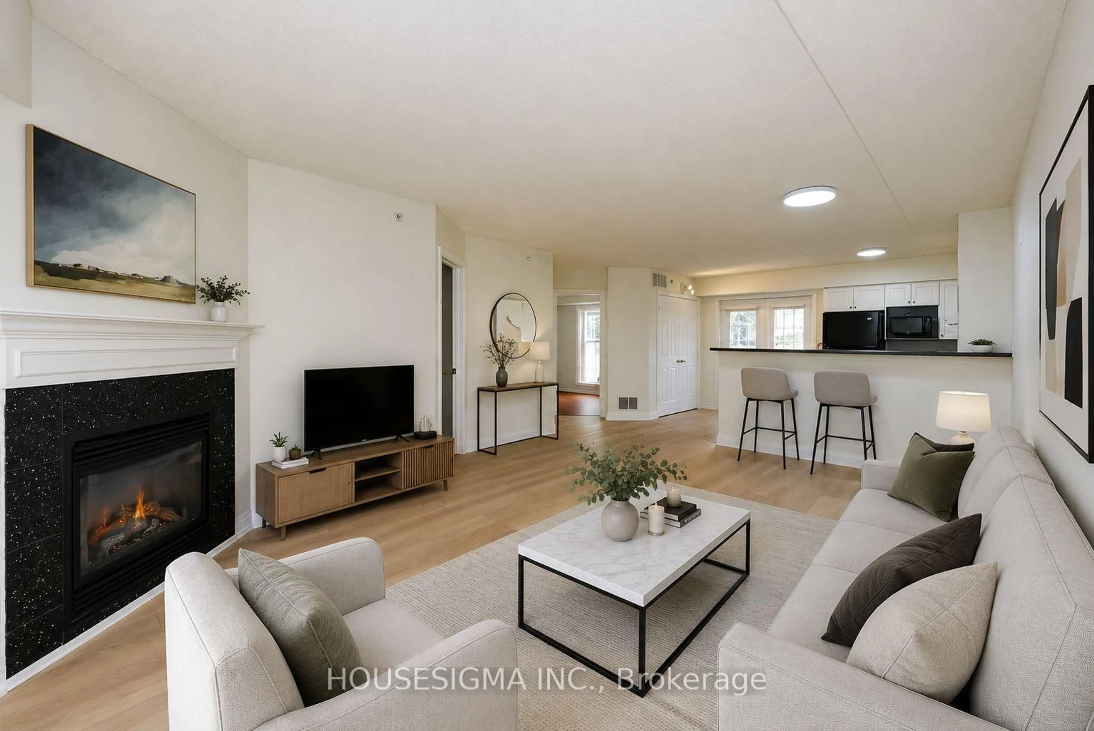 Living room with furniture, unknown for 1471 Maple Ave #112, Milton Ontario L9T 0B4