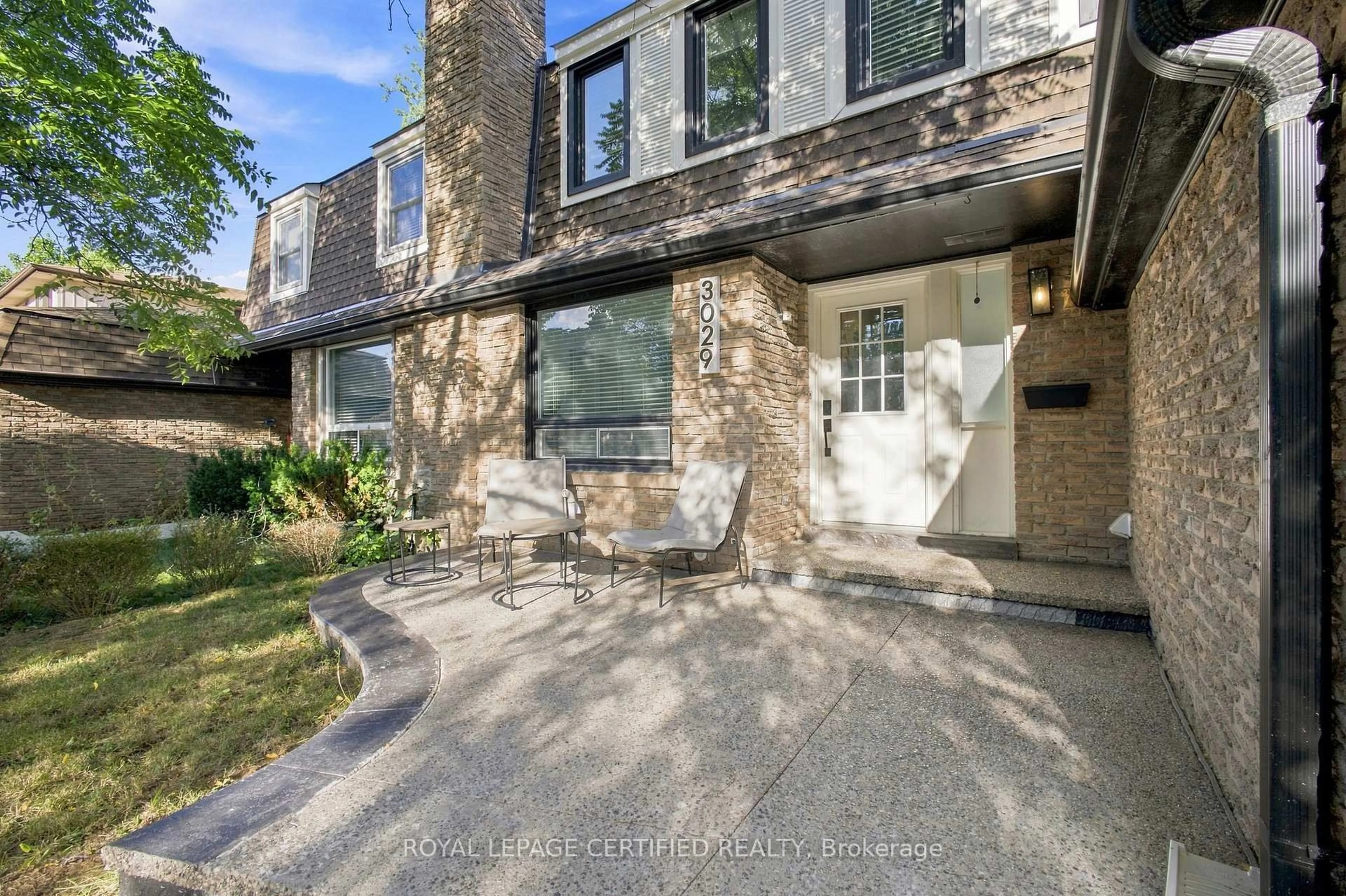Unknown for 3029 Oslo Cres, Mississauga Ontario L5N 1Z8