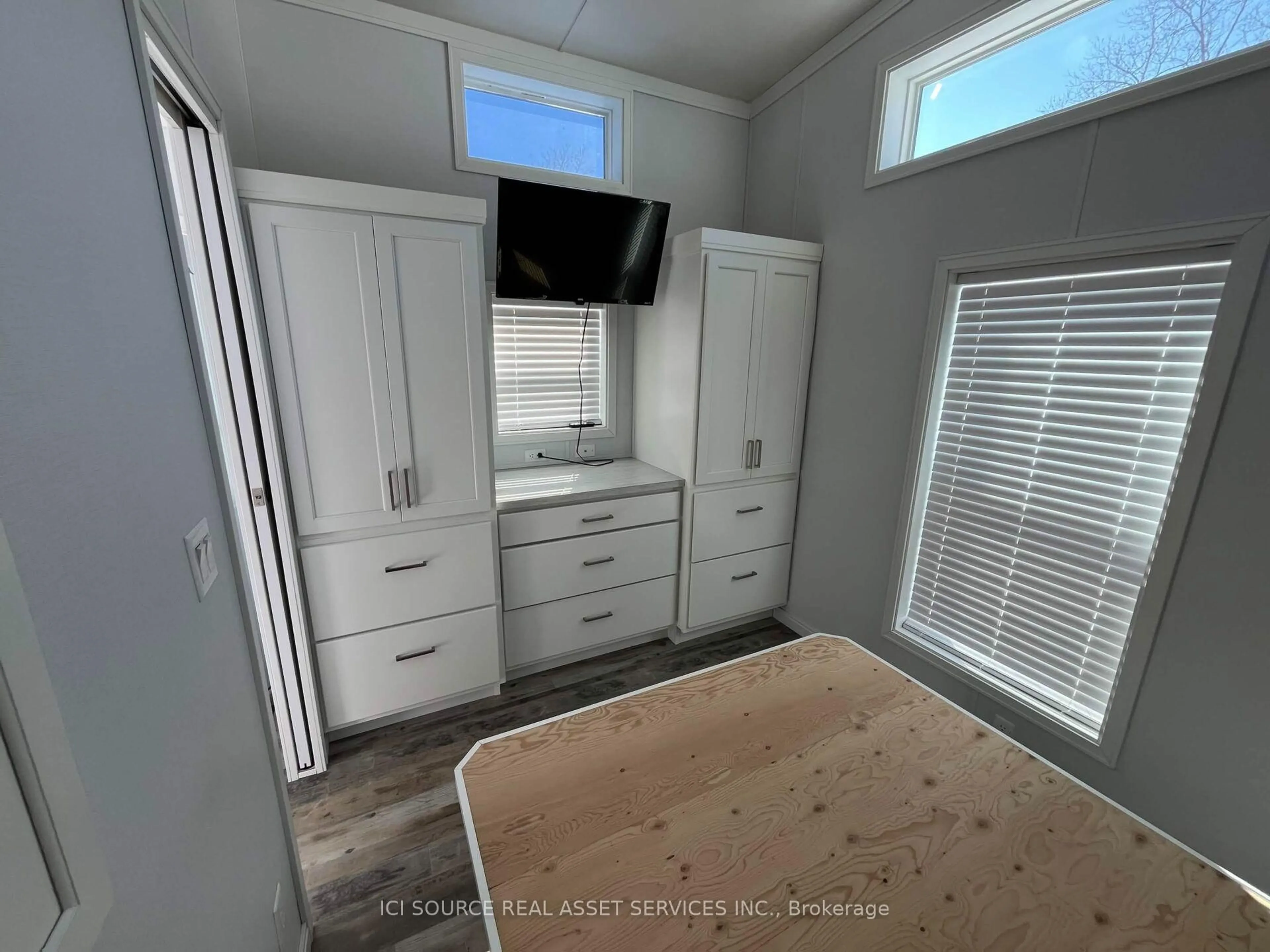 A pic of a room for 18478 Duffy's Lane #604, Caledon Ontario L0N 1P0