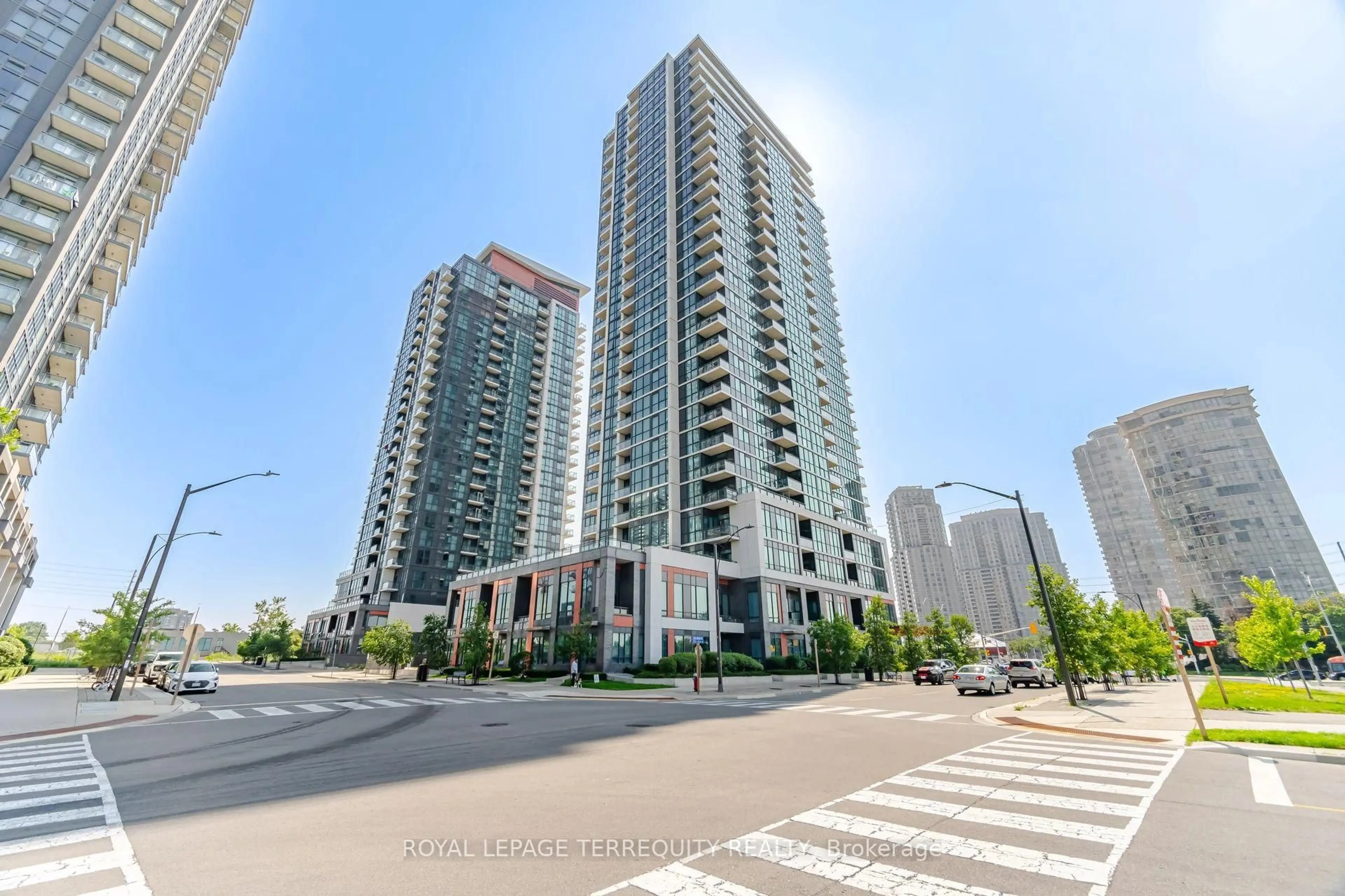 Unknown for 75 Eglinton Ave #703, Mississauga Ontario L5R 0E5