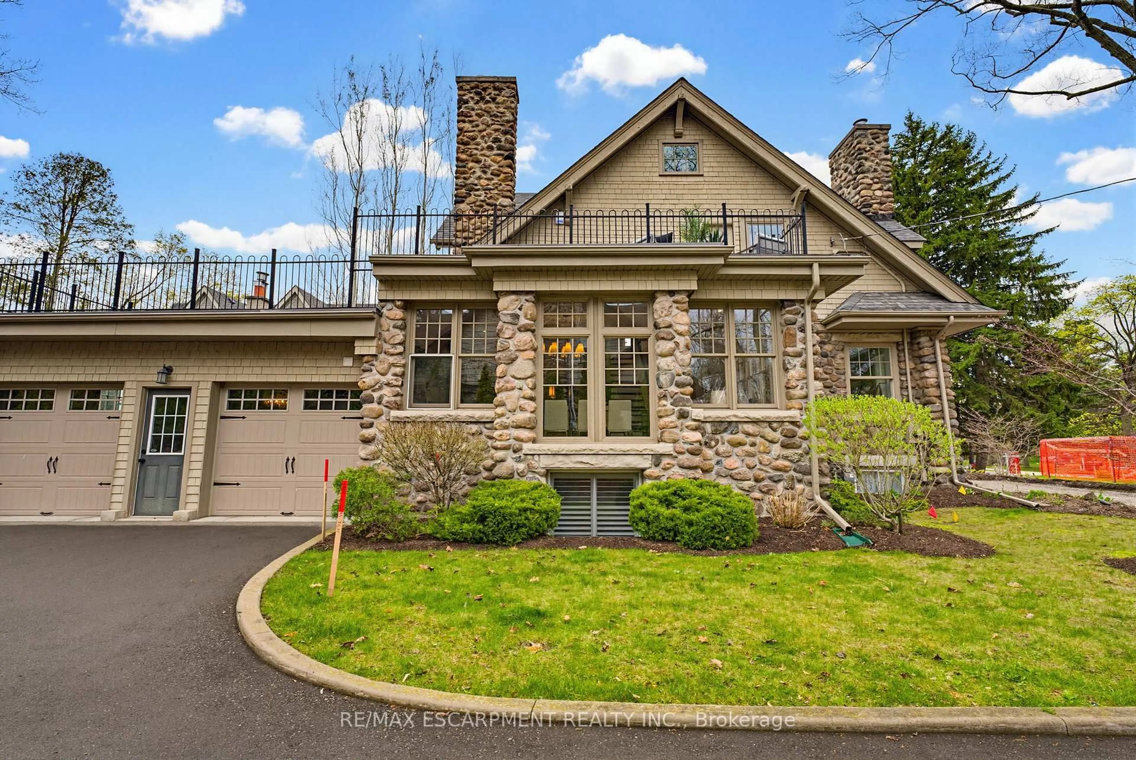 Home with brick exterior material, street for 3083 LAKESHORE Rd, Burlington Ontario L7N 1A3