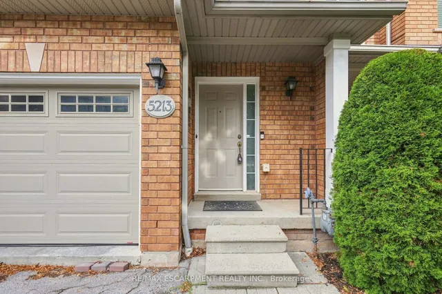 5213 Thornburn Dr, Burlington 2
