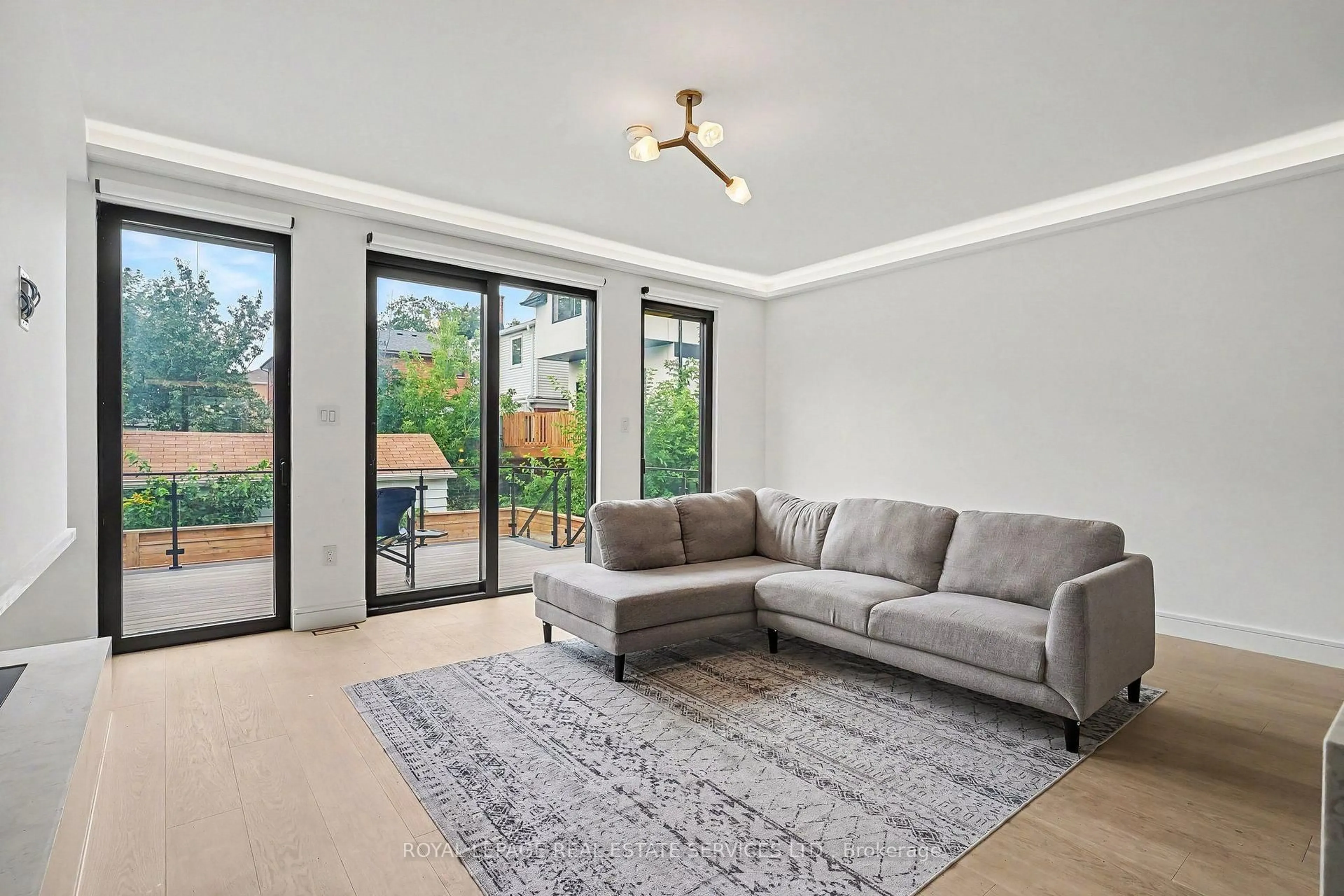 Living room with furniture, unknown for 34 Milton St, Toronto Ontario M8Y 2X6