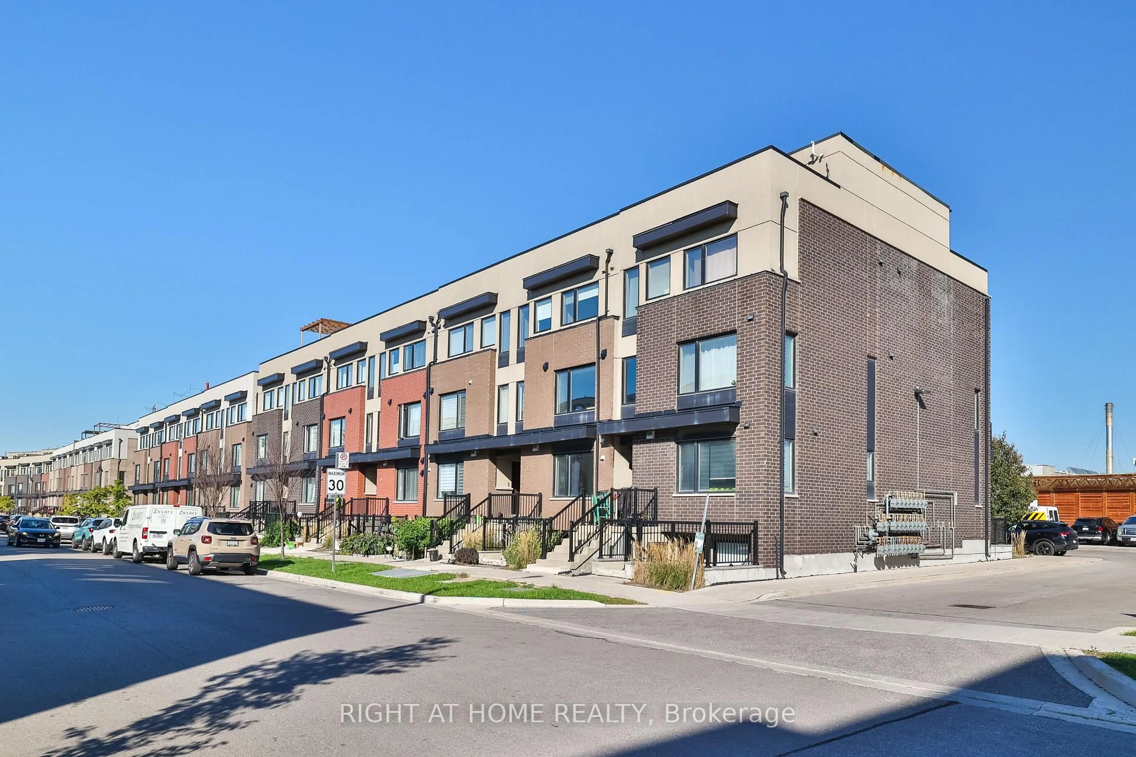 Unknown for 155 William Duncan Rd #5, Toronto Ontario M3K 0B9