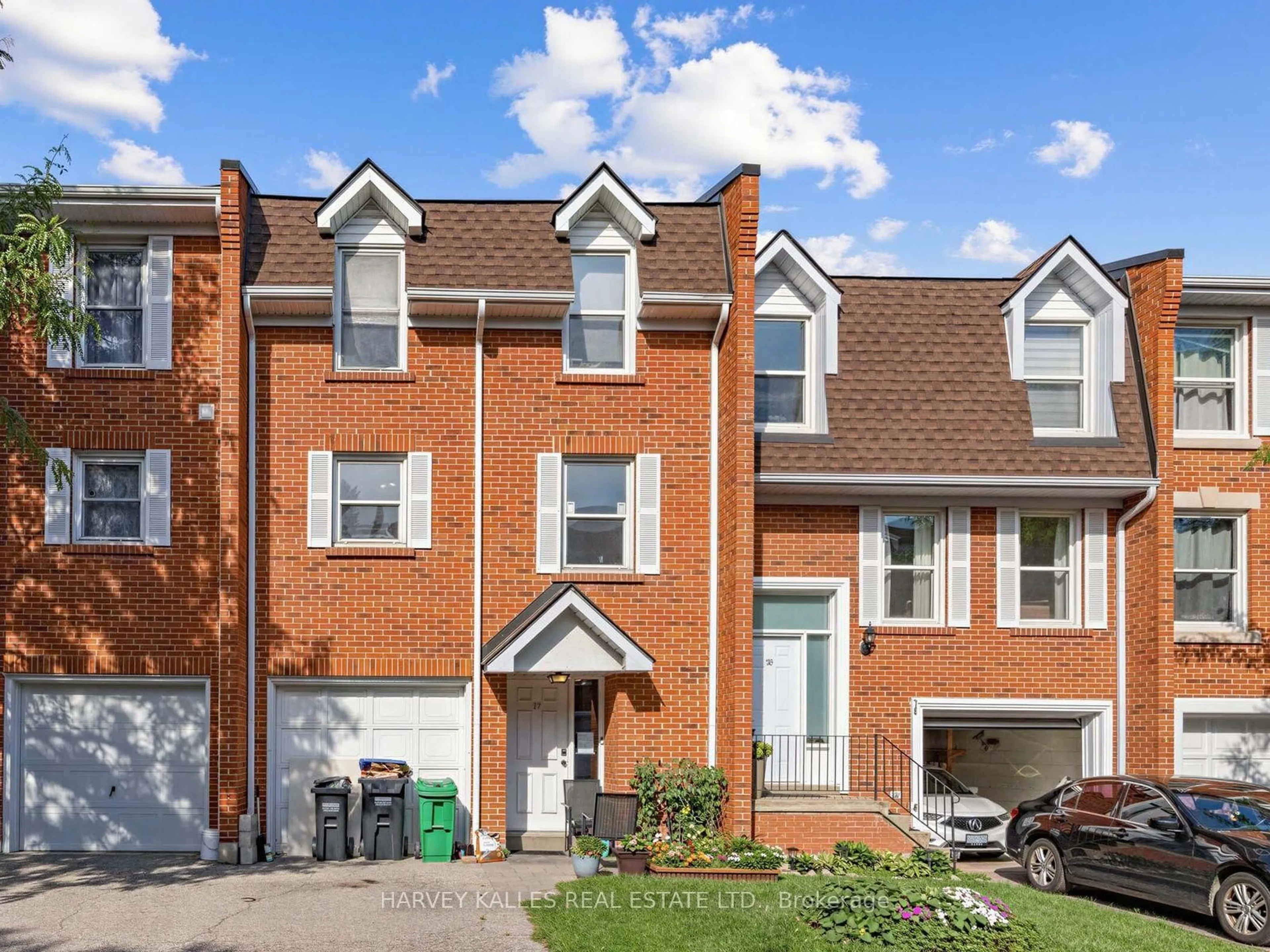 Home with brick exterior material, street for 333 Meadows Blvd ##77, Mississauga Ontario L4Z 1G9