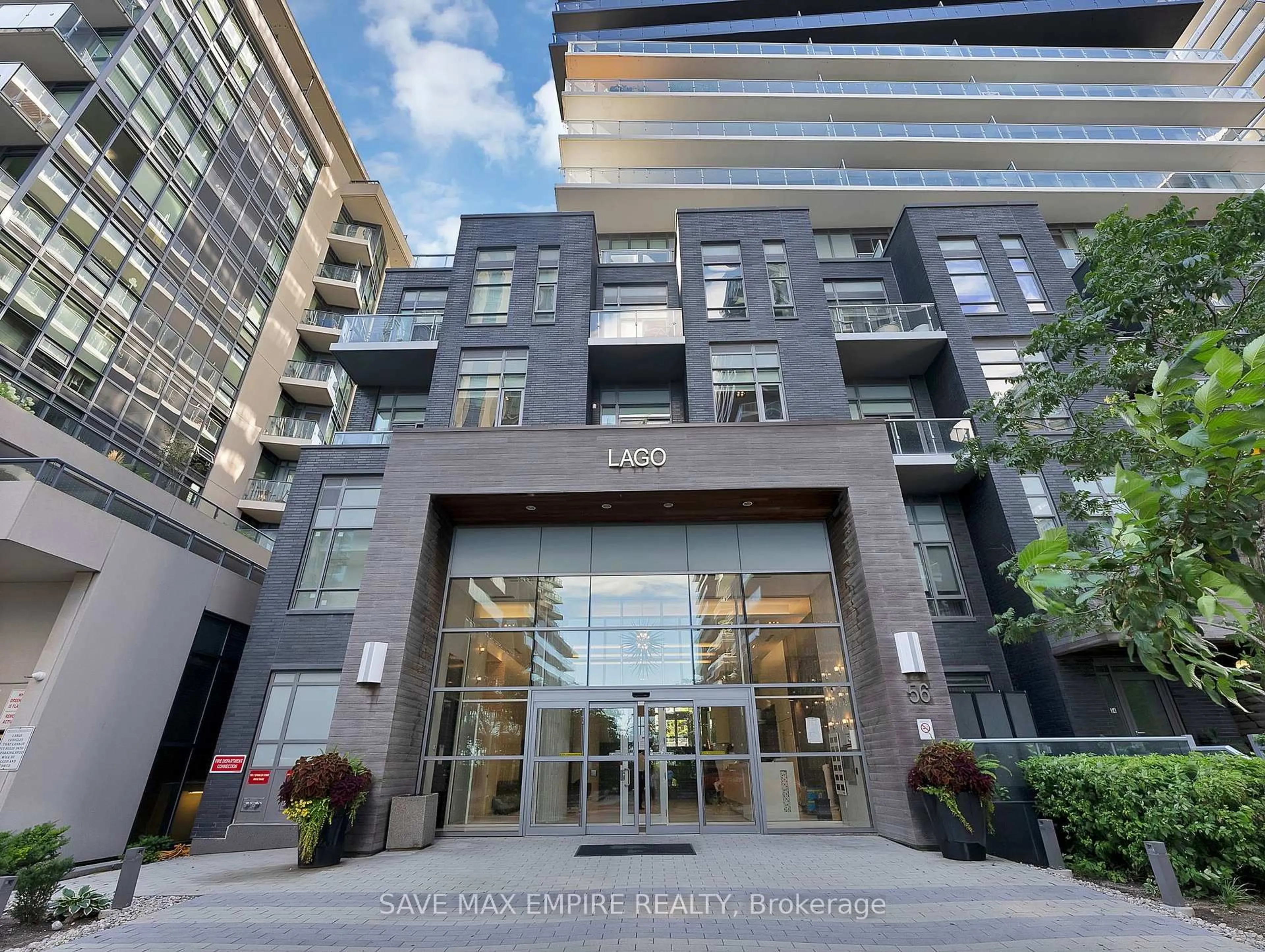 Indoor foyer for 56 Annie Craig Dr #1607, Toronto Ontario M8V 0C5