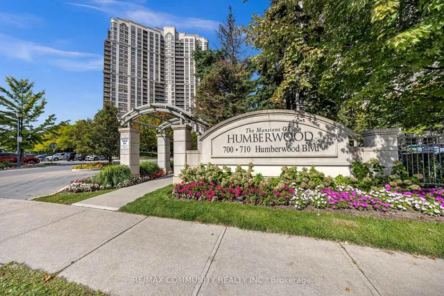 710 Humberwood Blvd #2808, Toronto 3