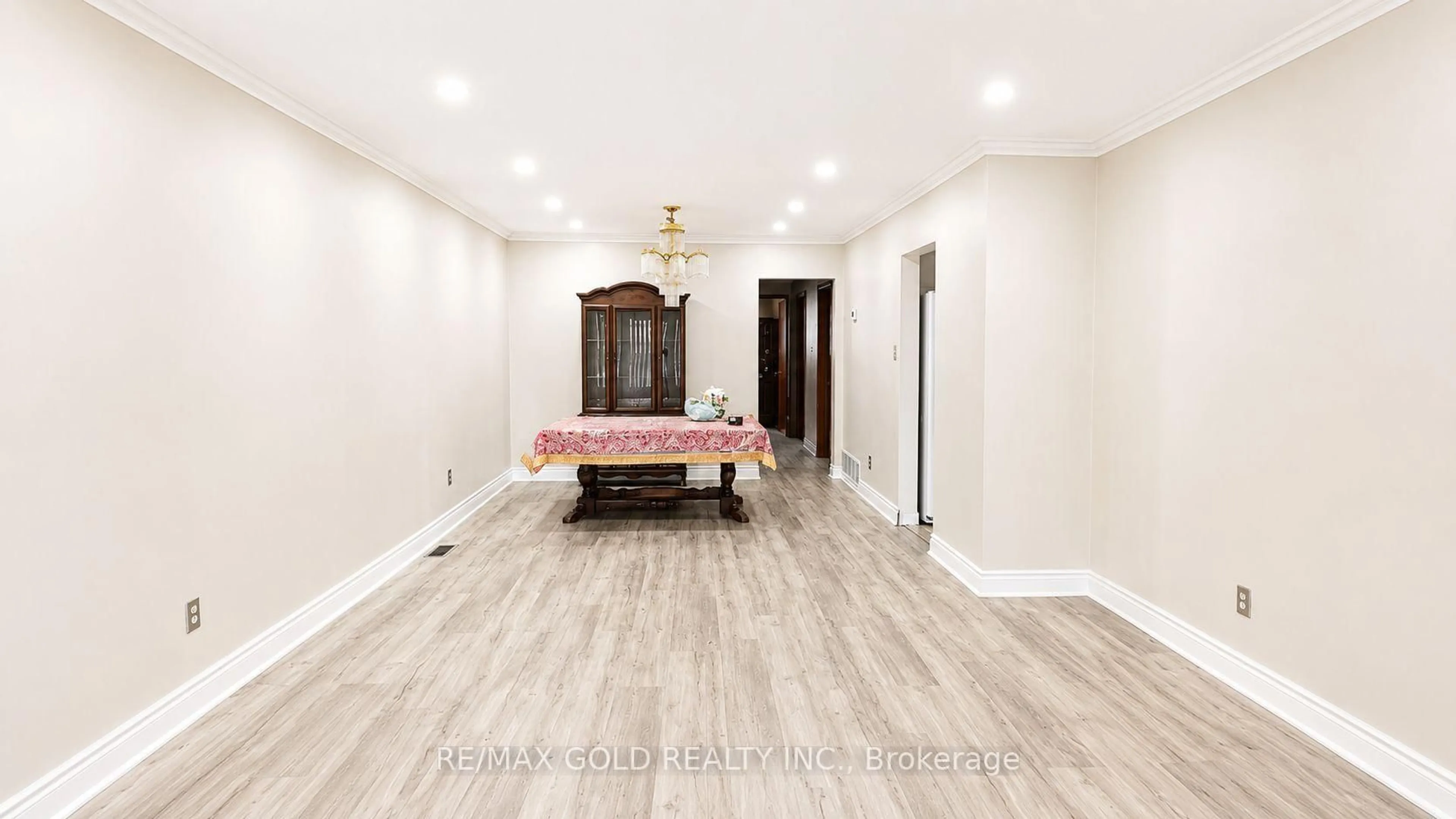 Unknown for 7383 Manion Rd, Mississauga Ontario L4T 2K8