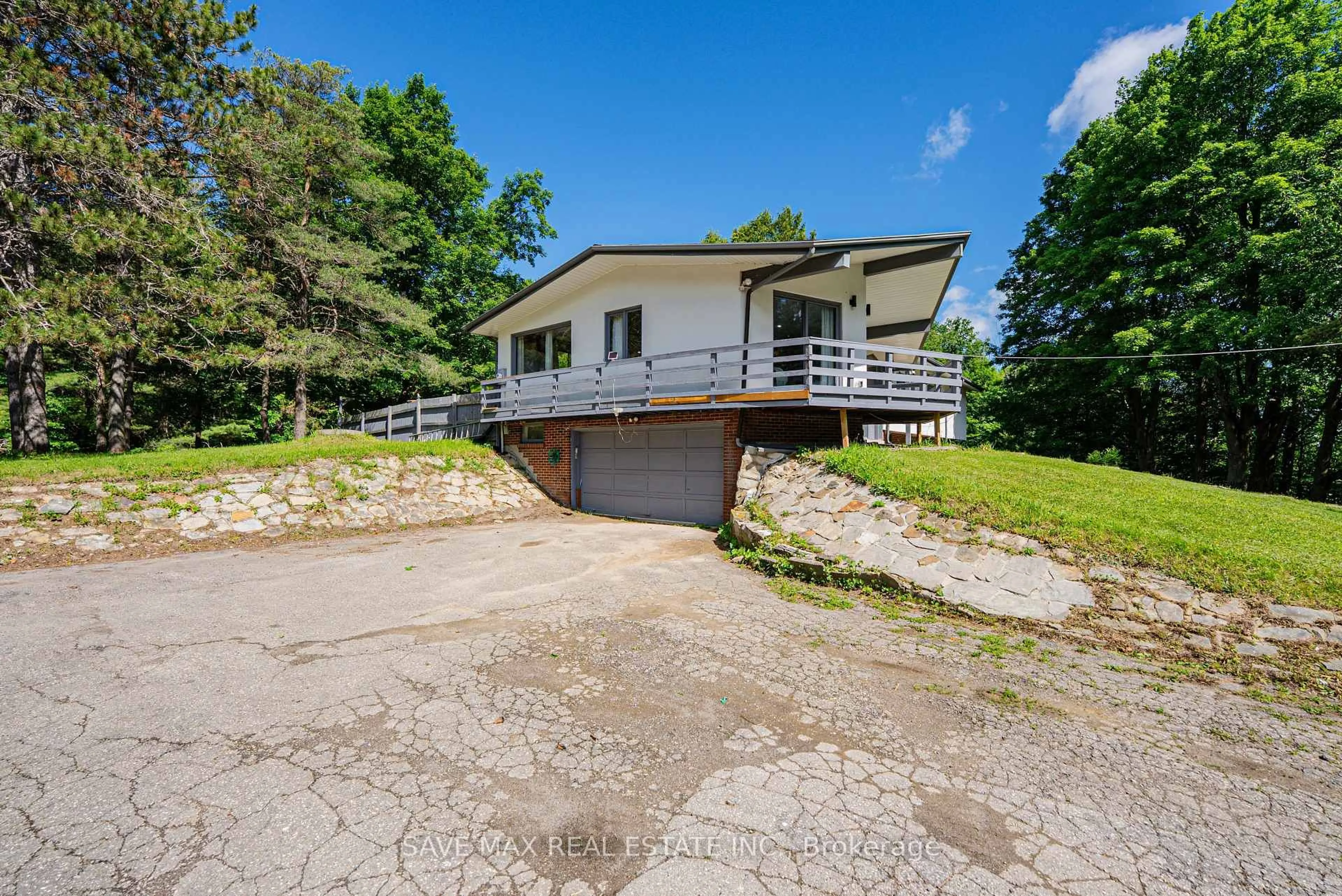 A pic from outside/outdoor area/front of a property/back of a property/a pic from drone, unknown for 5812 Beech Grove Sdrd, Caledon Ontario L7K 0M7