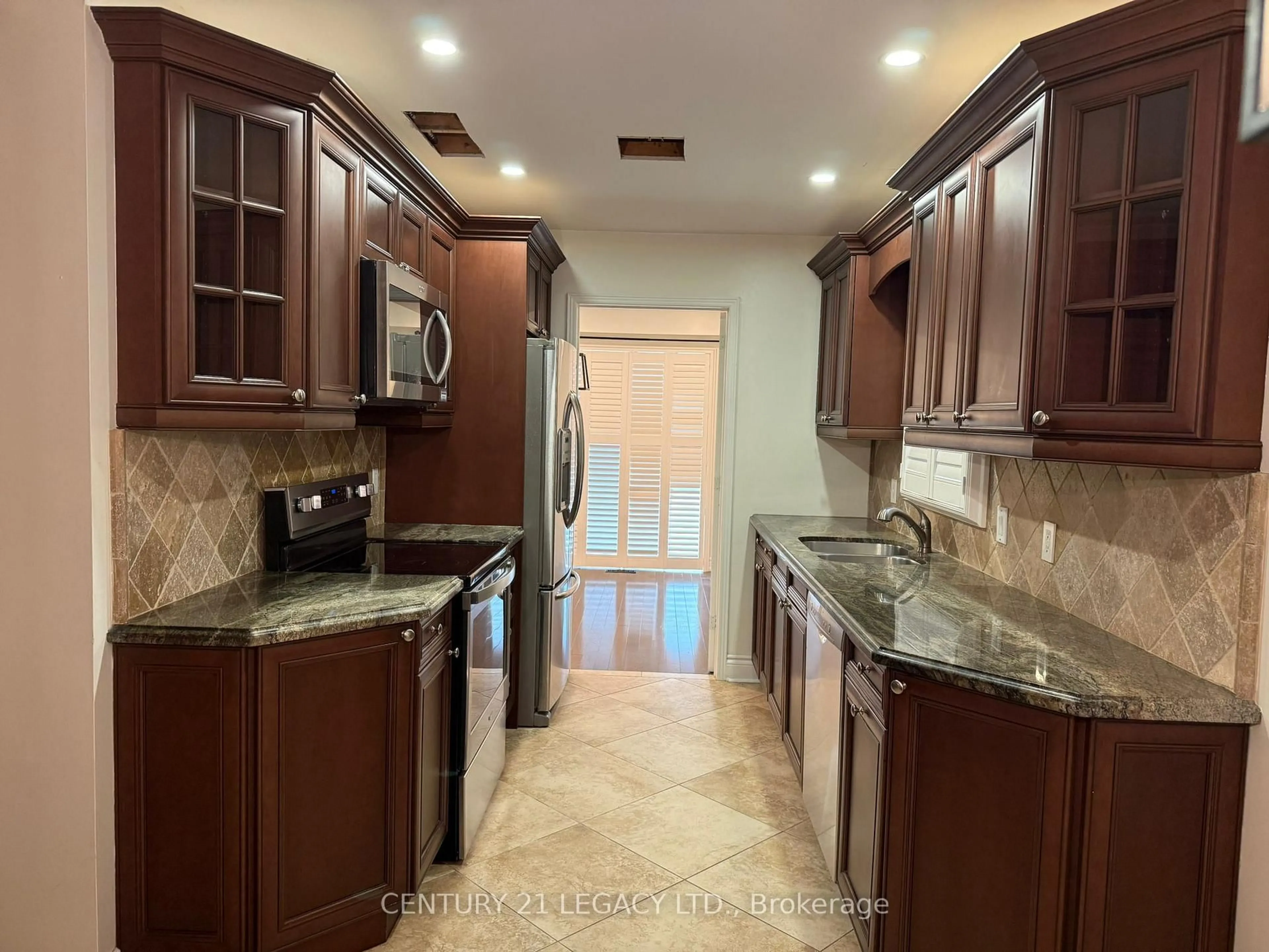 Unknown for 6772 Dolmage Crt, Mississauga Ontario L5N 4V9