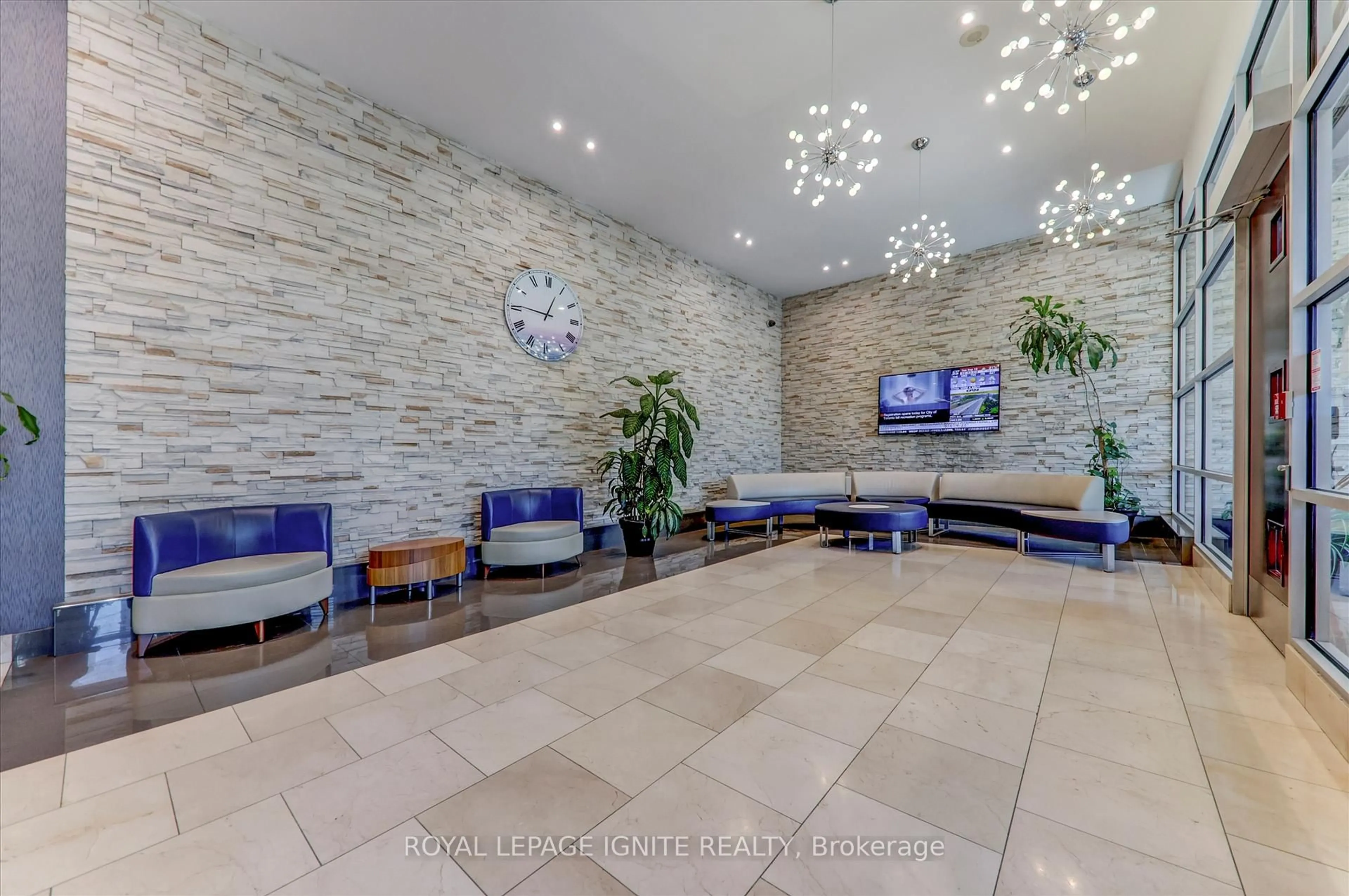 Lobby for 3939 Duke Of York Blvd #402, Mississauga Ontario L5B 4N2