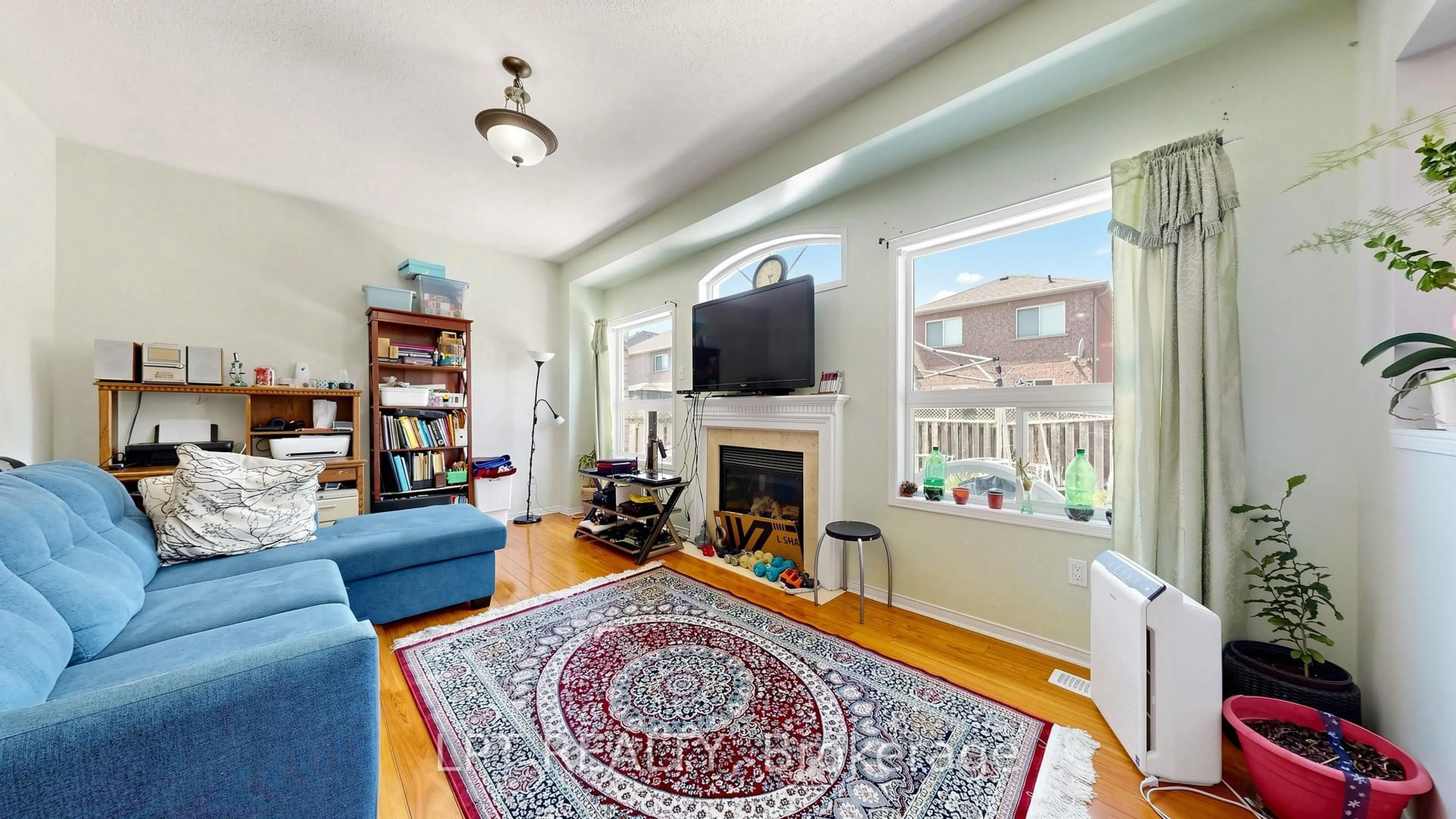 Living room with furniture, unknown for 30 RANCHERO Dr, Brampton Ontario L7A 3C6
