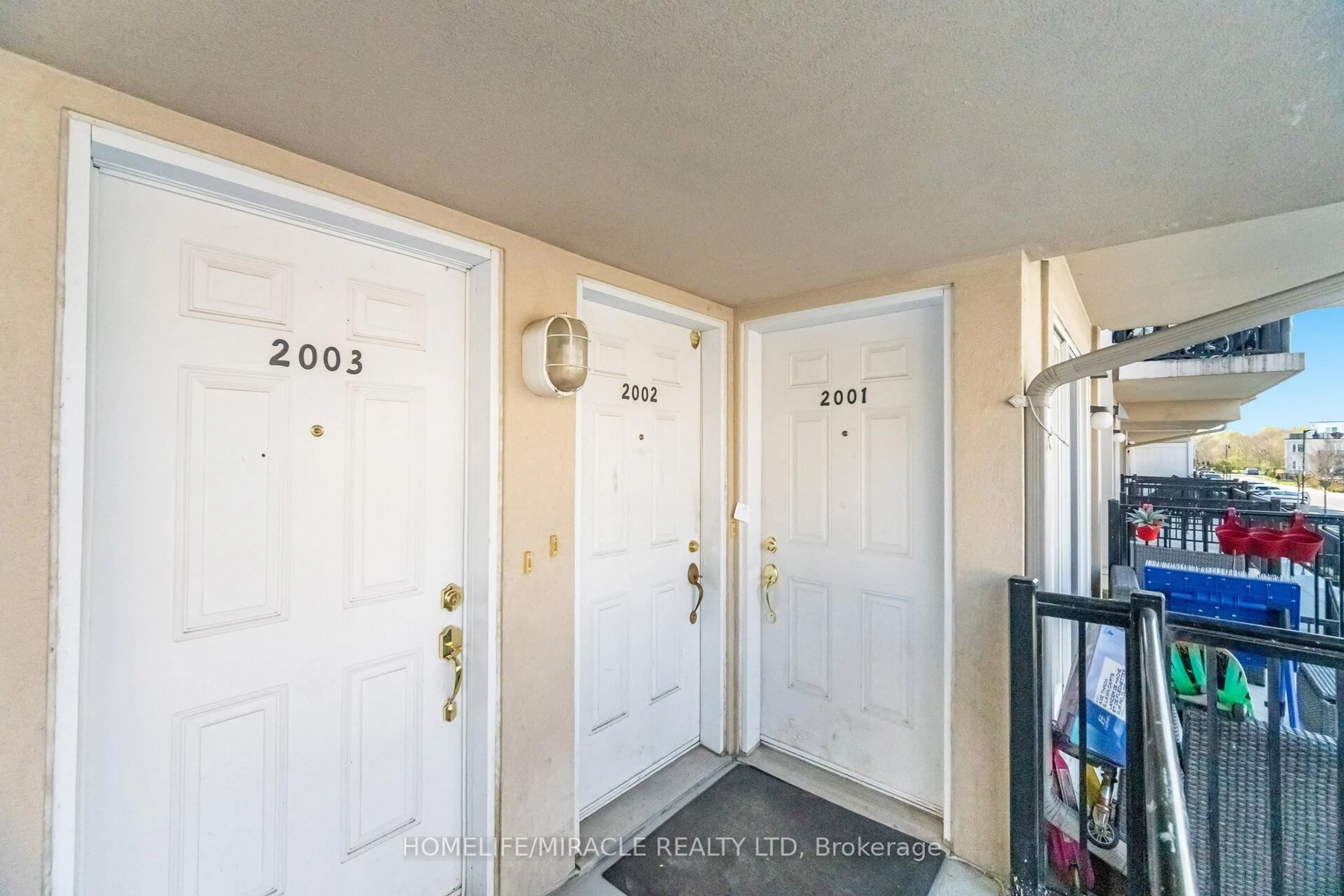 Indoor entryway for 3049 Finch Ave #2002, Toronto Ontario M9M 0A5
