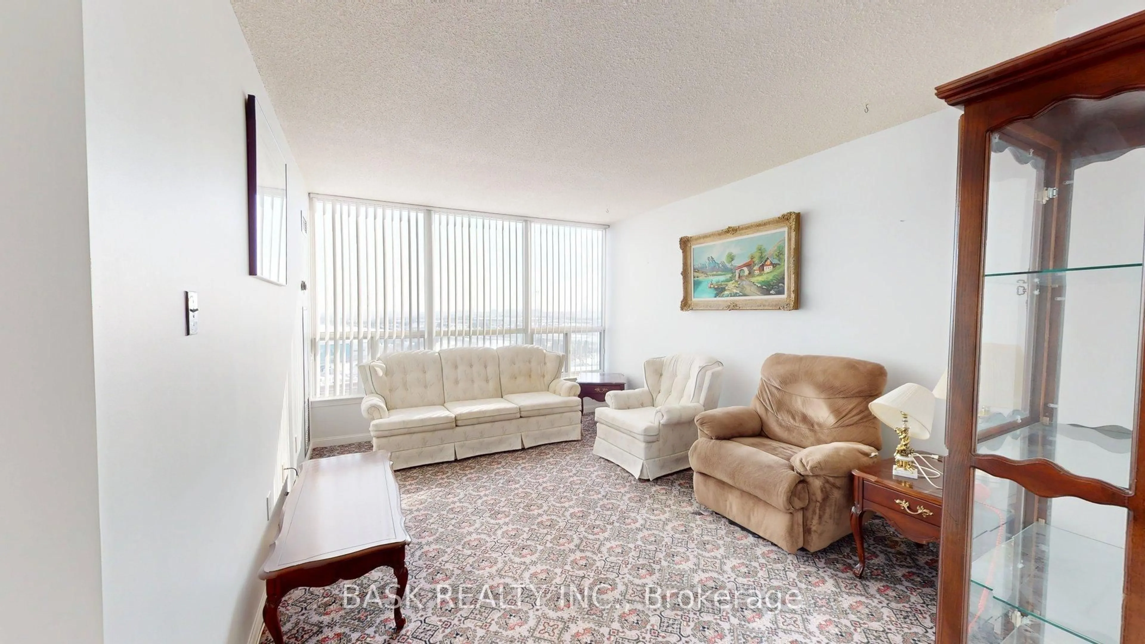 Living room with furniture, unknown for 12 Laurelcrest St #907, Brampton Ontario L6S 5Y4