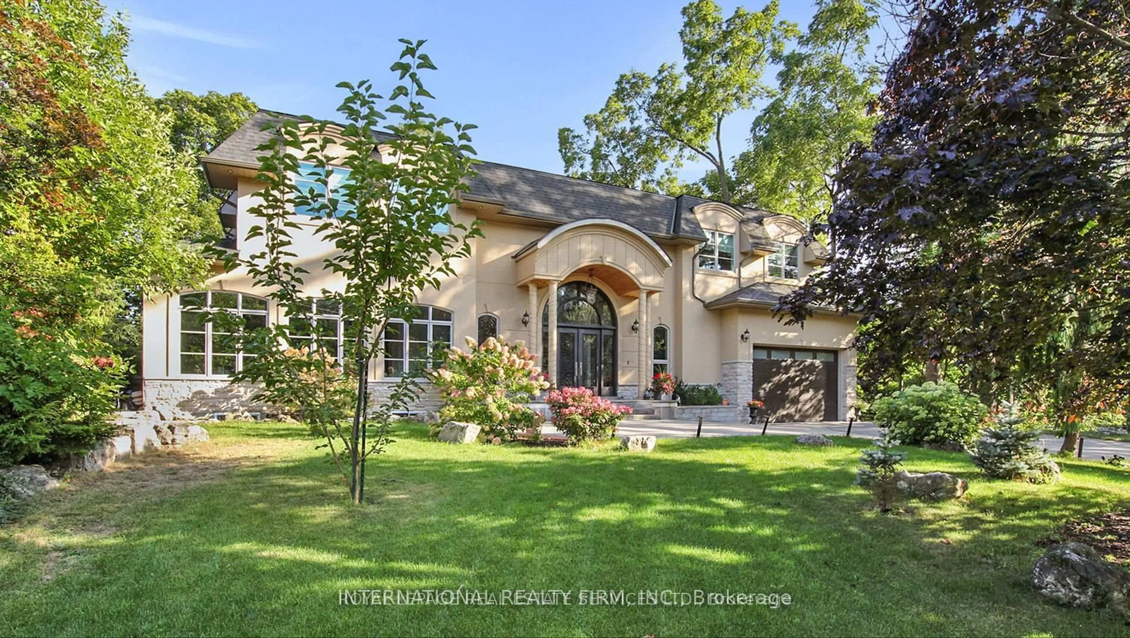Home with brick exterior material, street for 1286 Cambridge Dr, Oakville Ontario L6J 1S1