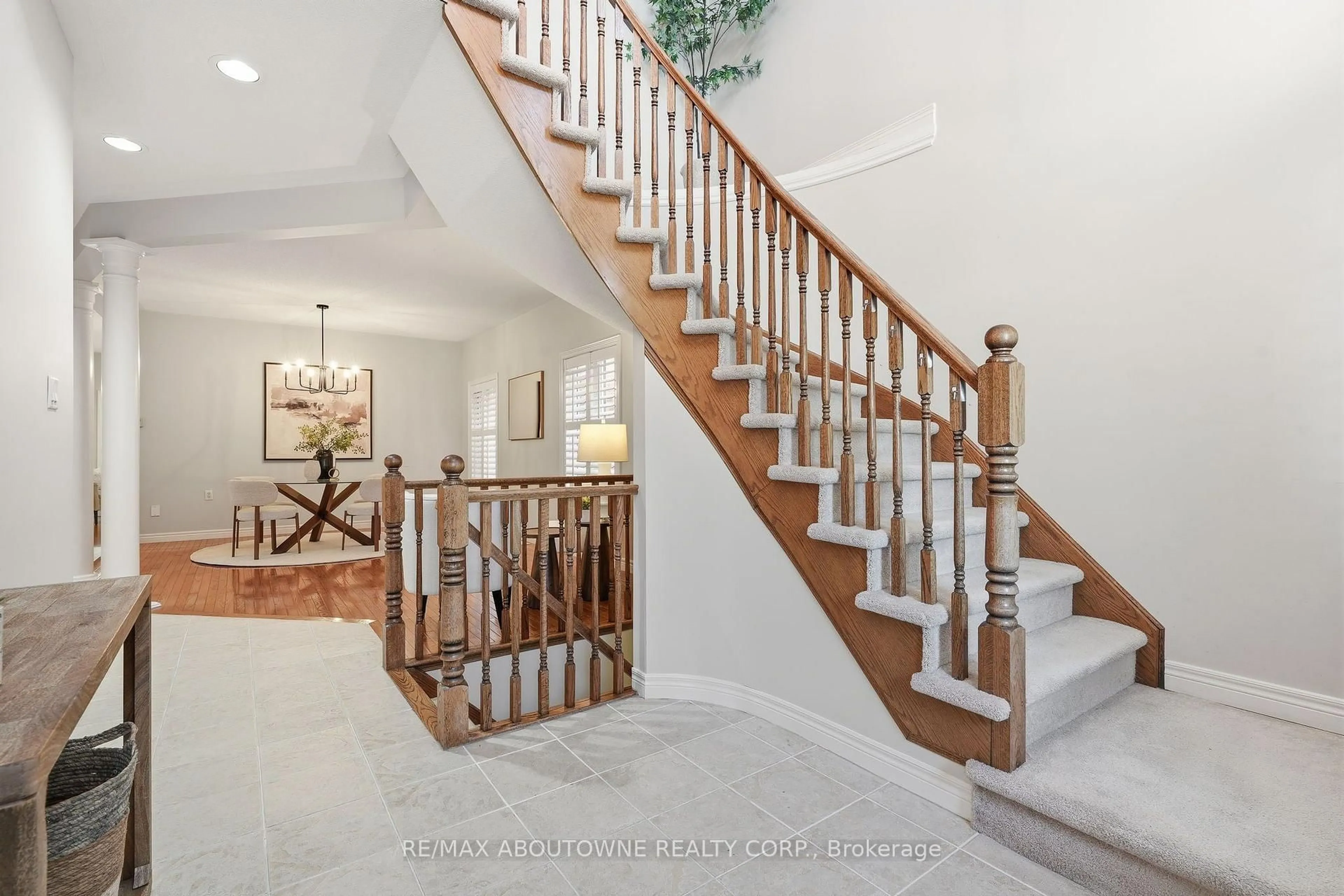 Unknown for 2381 Grand Oak Tr, Oakville Ontario L6M 4V4