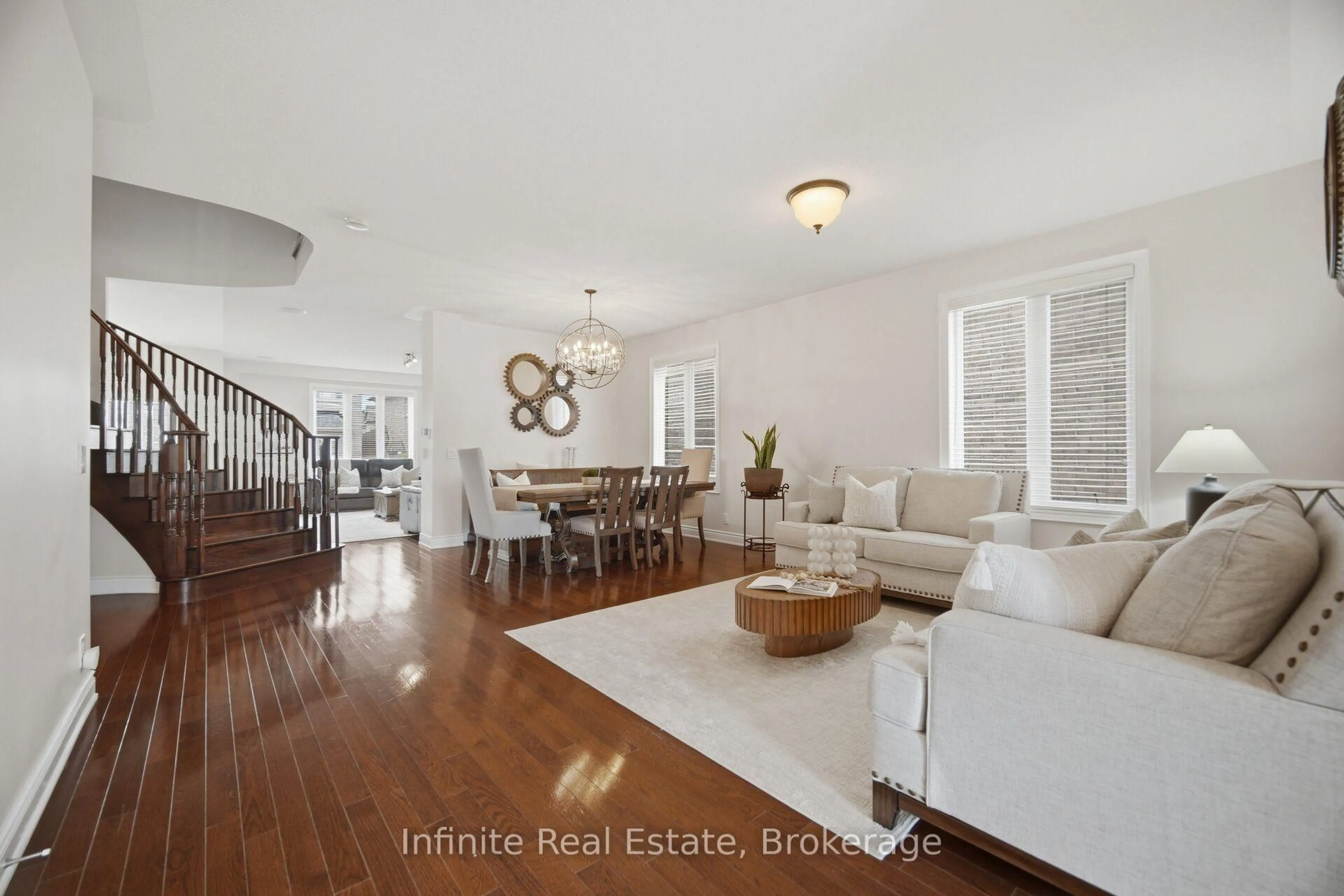 Unknown for 32 Bear Run Rd, Brampton Ontario L6X 2Y9