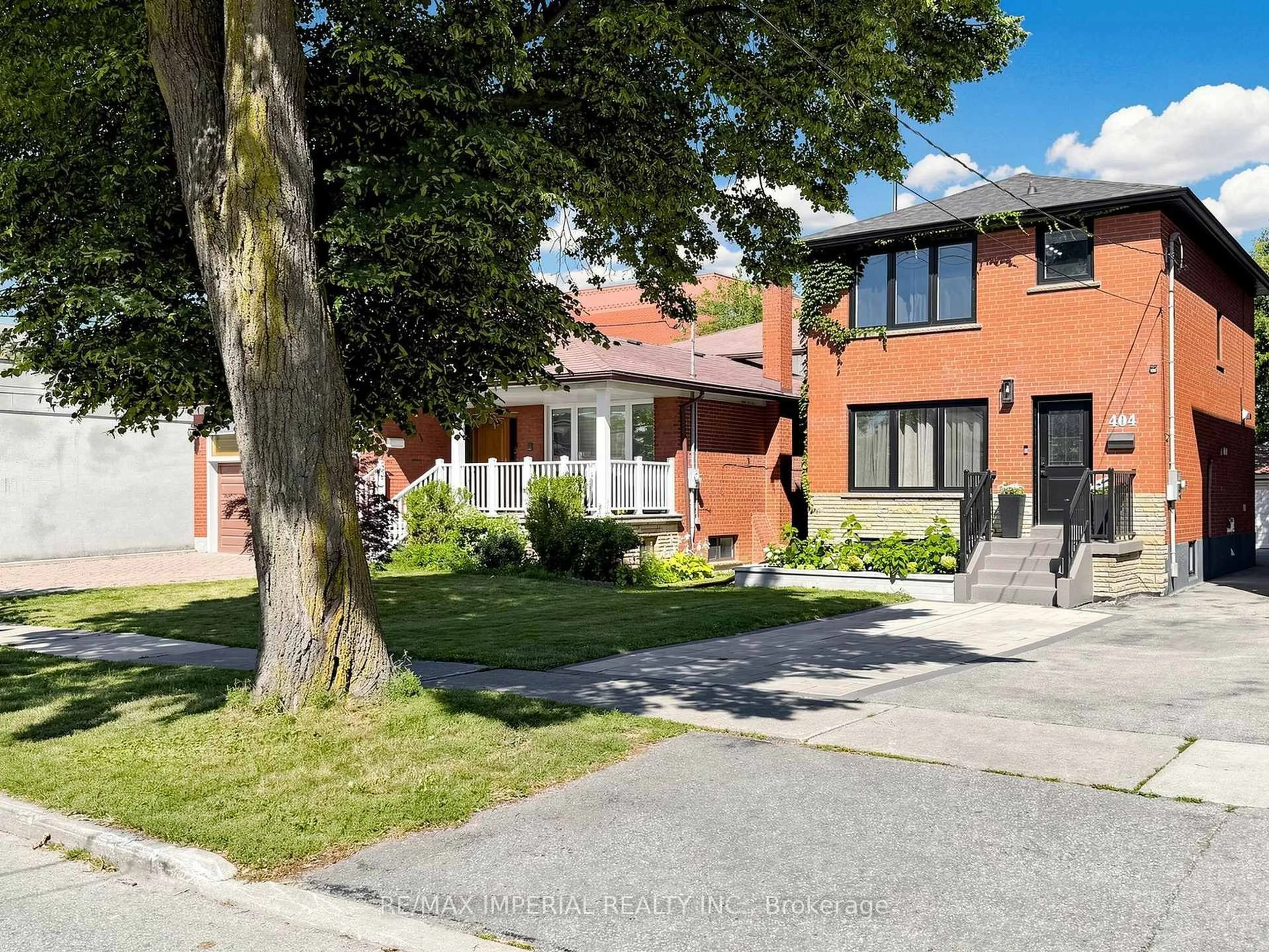 Home with brick exterior material, street for 404 Glen Park Ave, Toronto Ontario M6B 2E5