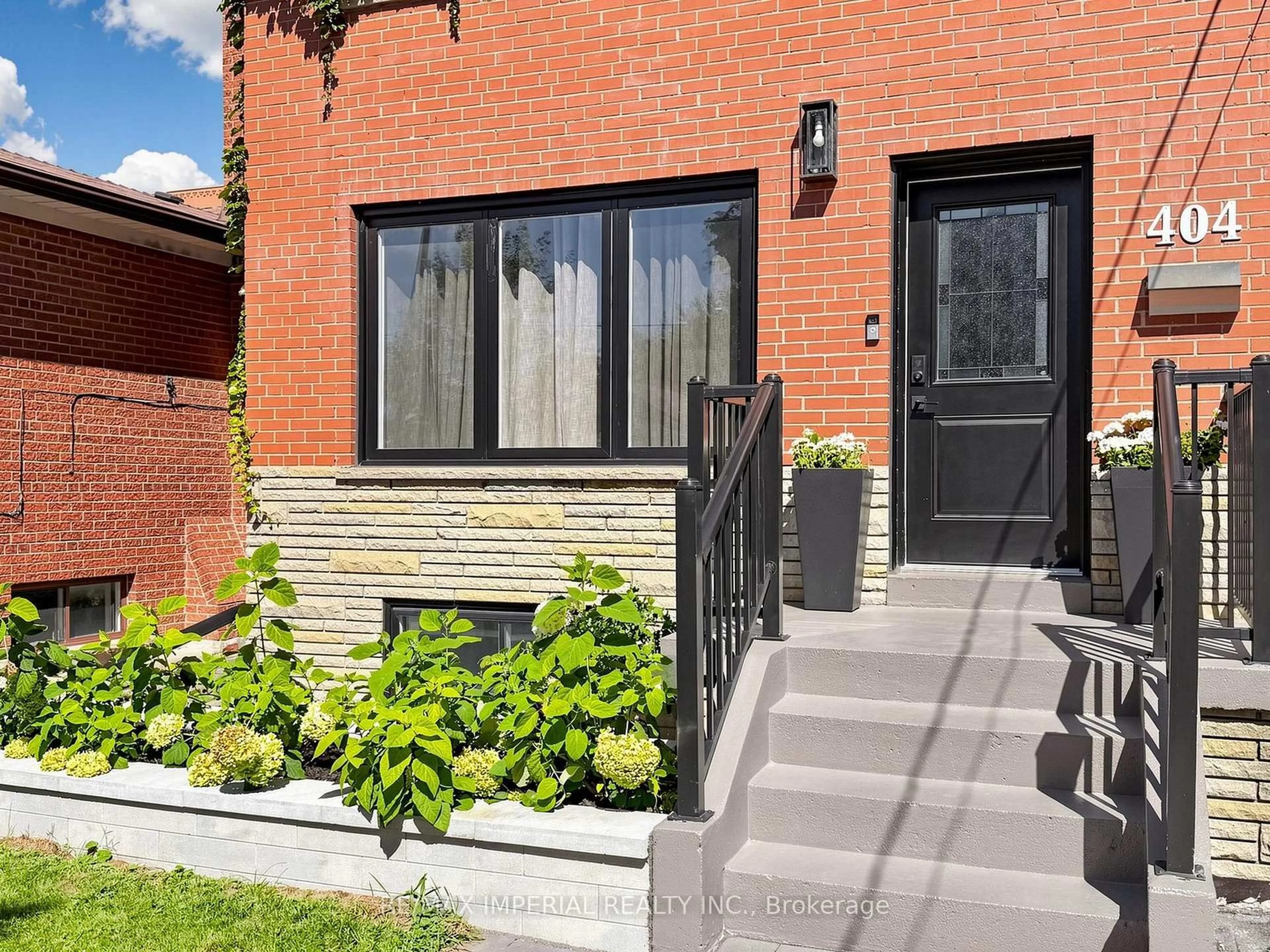 Home with brick exterior material, street for 404 Glen Park Ave, Toronto Ontario M6B 2E5