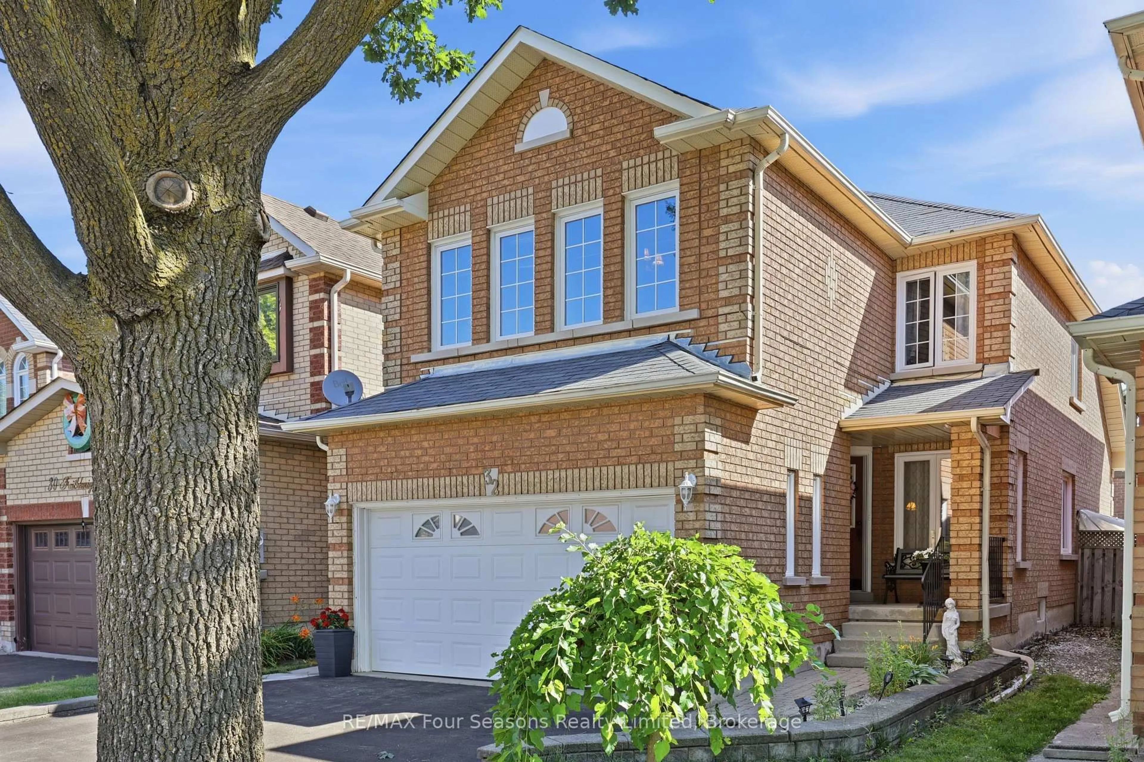 Home with brick exterior material, street for 32 Faithknight Crt, Brampton Ontario L7A 1H9