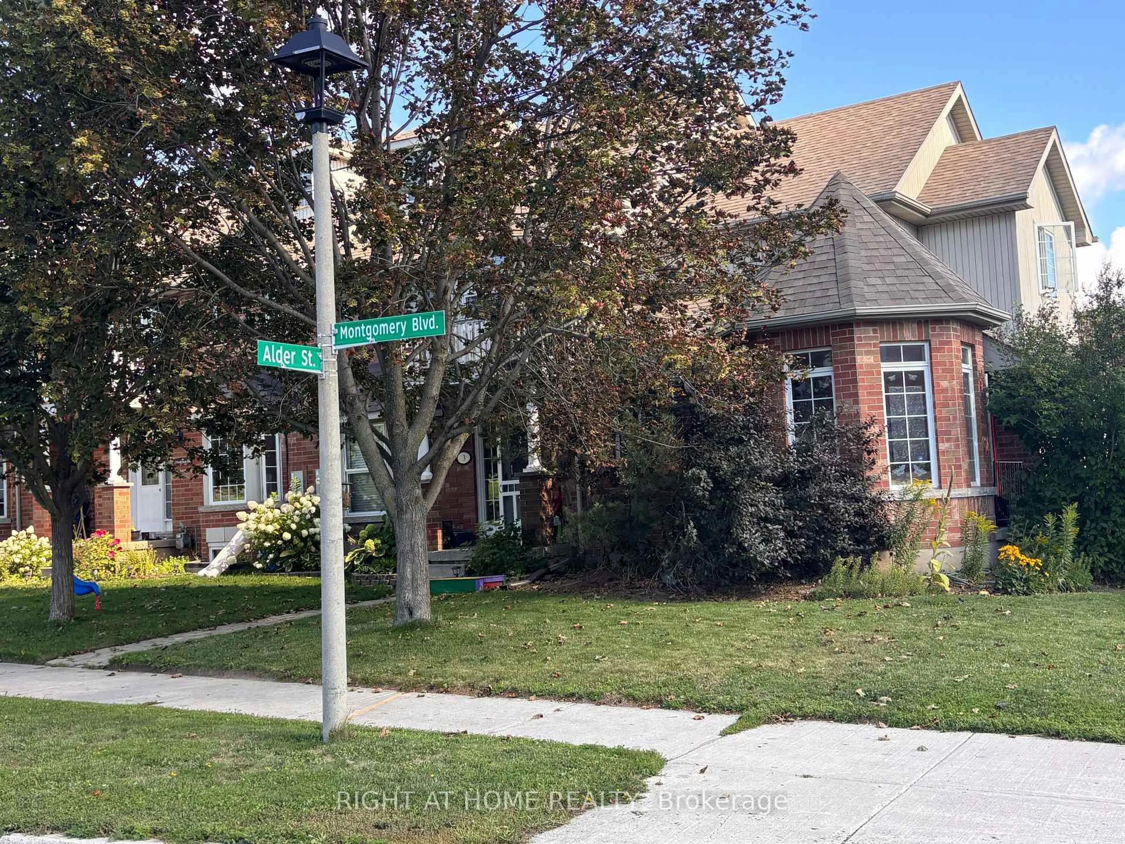 A pic from outside/outdoor area/front of a property/back of a property/a pic from drone, street for 1 Montgomery Blvd, Orangeville Ontario L9W 5H6
