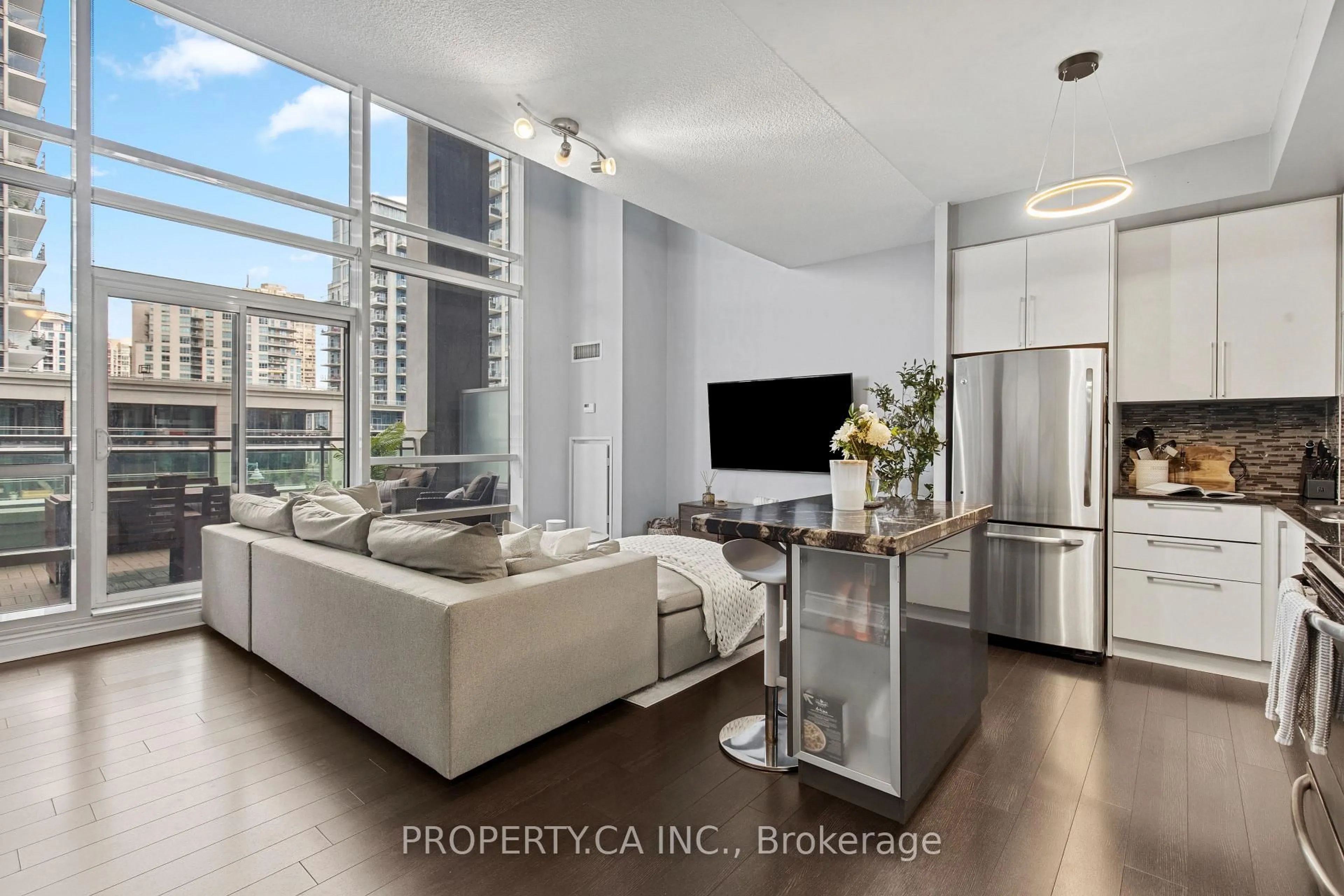 Unknown for 16 Brookers Lane #211, Toronto Ontario M8V 0A5