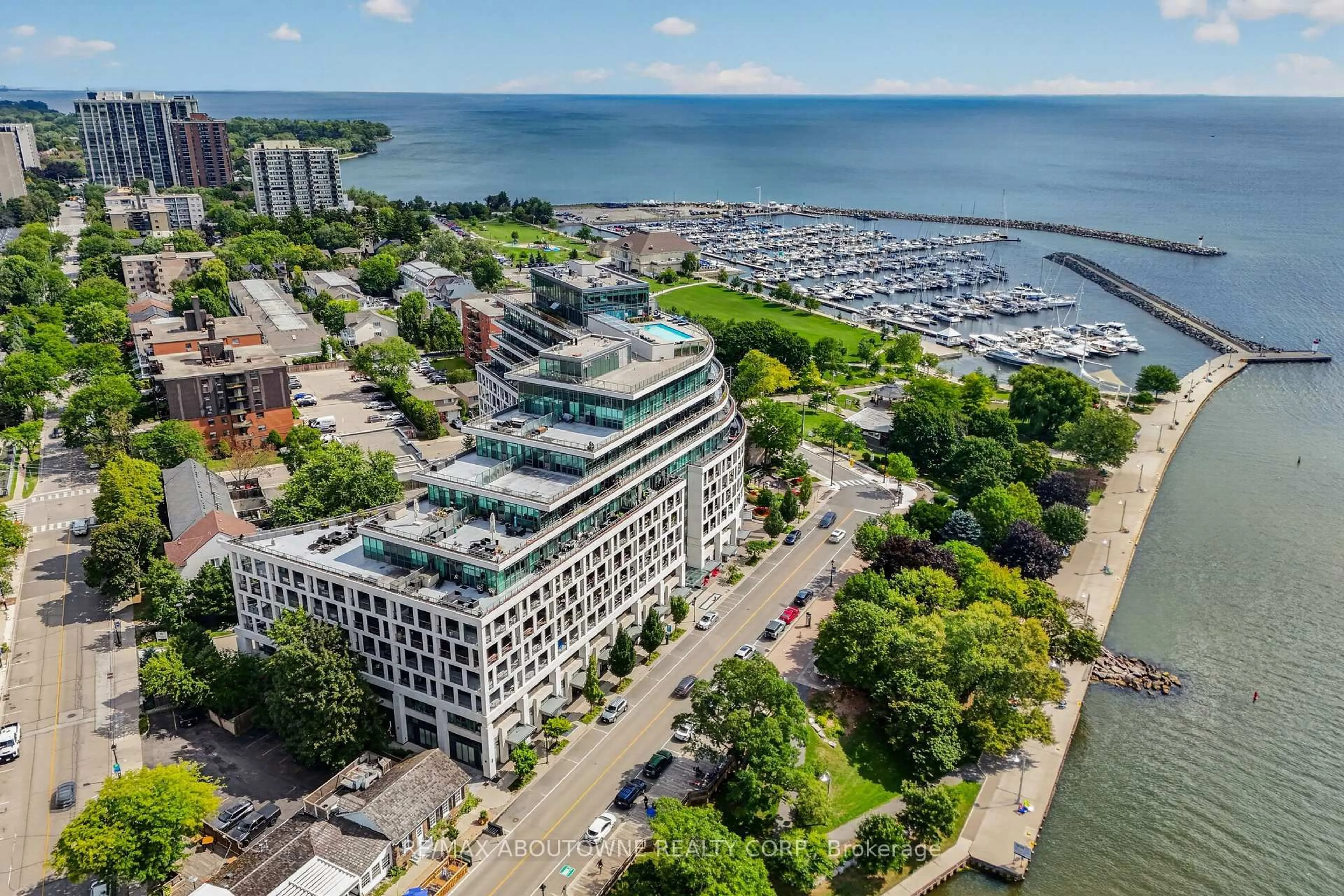 A pic from outside/outdoor area/front of a property/back of a property/a pic from drone, water/lake/river/ocean view for 11 Bronte Rd #808, Oakville Ontario L6L 5B6