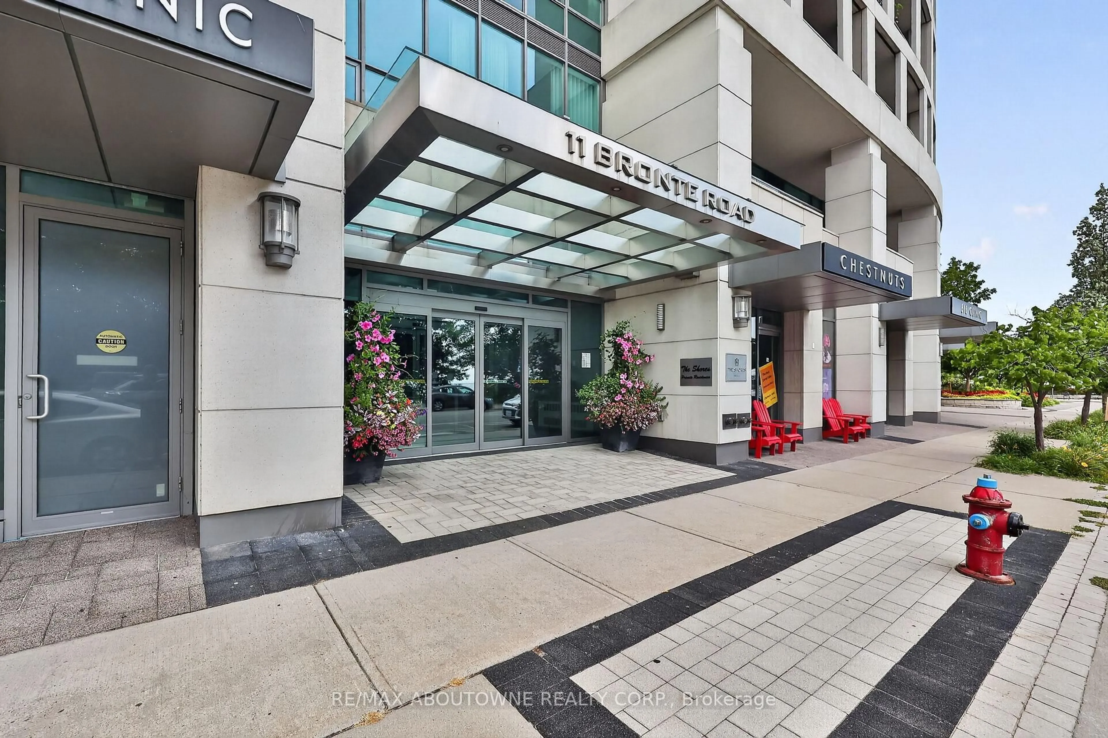 Lobby for 11 Bronte Rd #808, Oakville Ontario L6L 5B6
