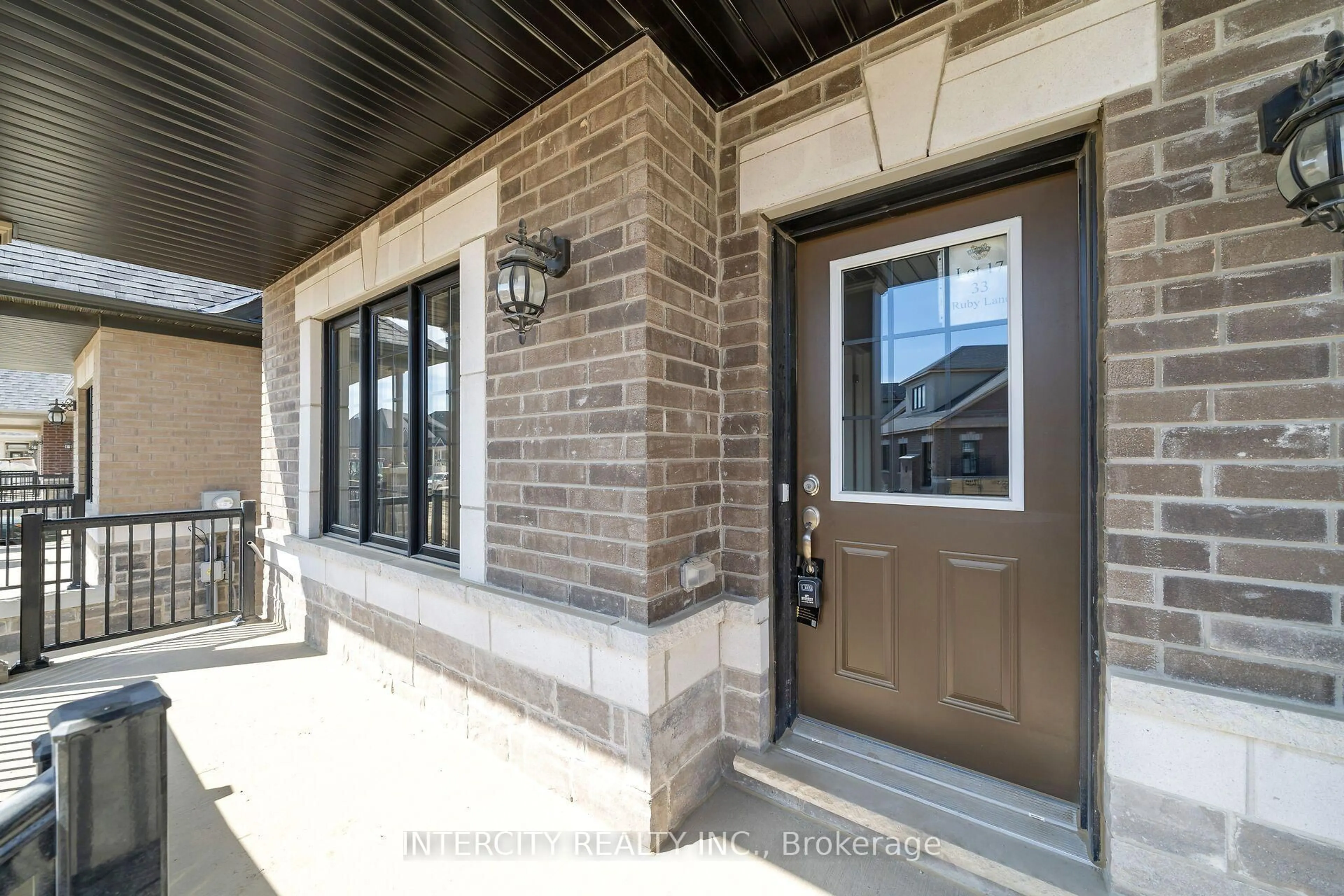 Unknown for 33 Ruby Lane, Halton Hills Ontario L7G 0H6
