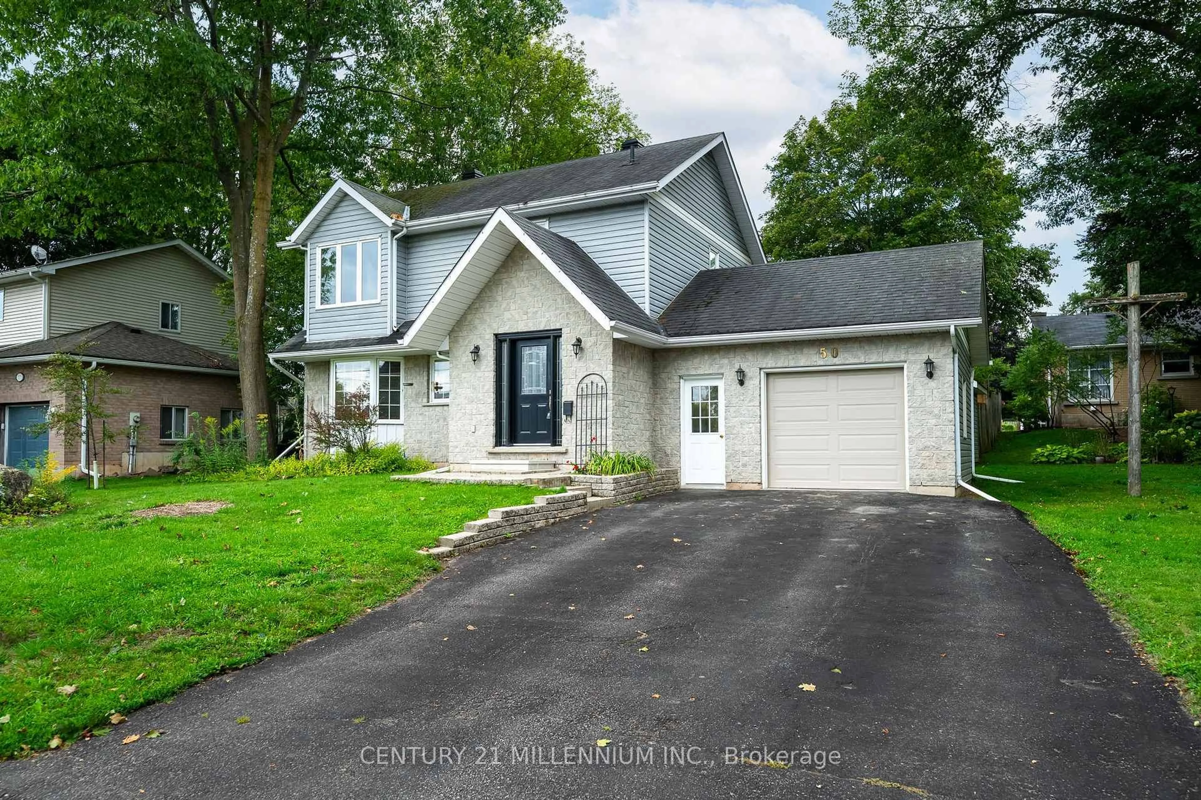Home with vinyl exterior material, street for 50 Margaret St, Orangeville Ontario L9W 2N6