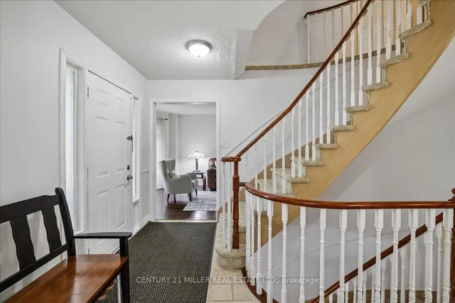 2120 Sixth Line, Oakville 4