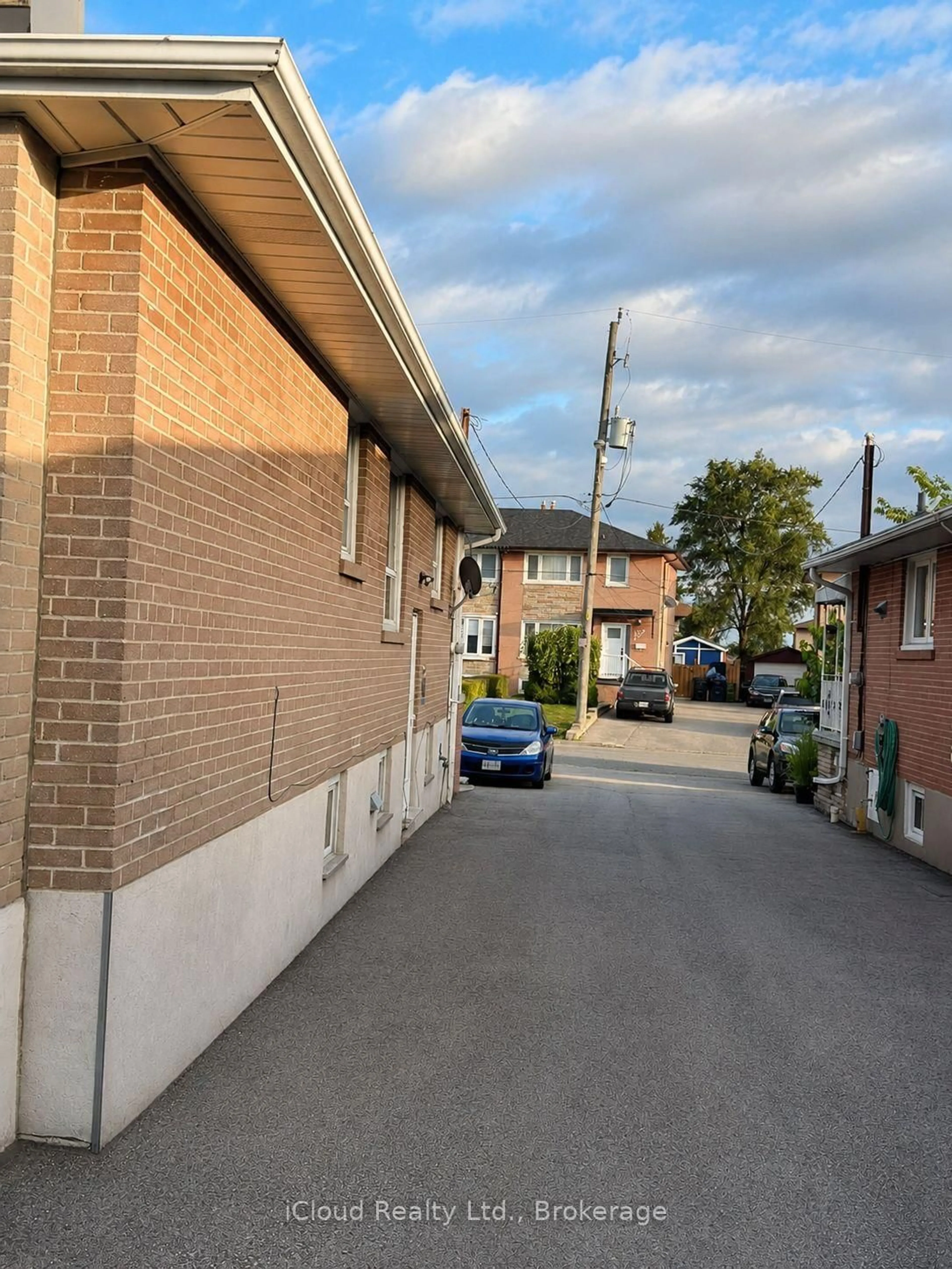 Unknown for 138 Lomar Dr, Toronto Ontario M3N 1Z4