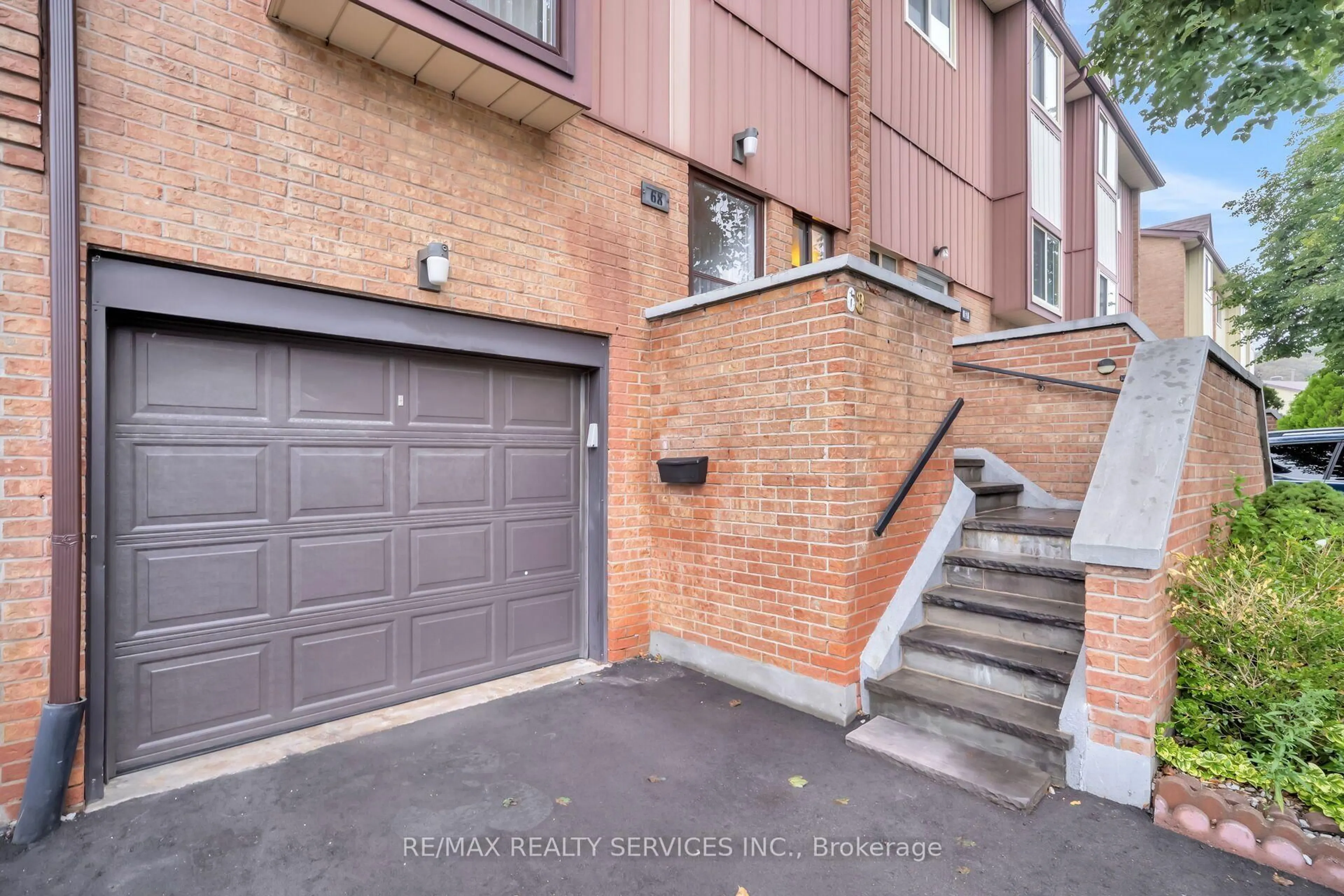 Unknown for 68 Baronwood Crt #68, Brampton Ontario L6V 3H7