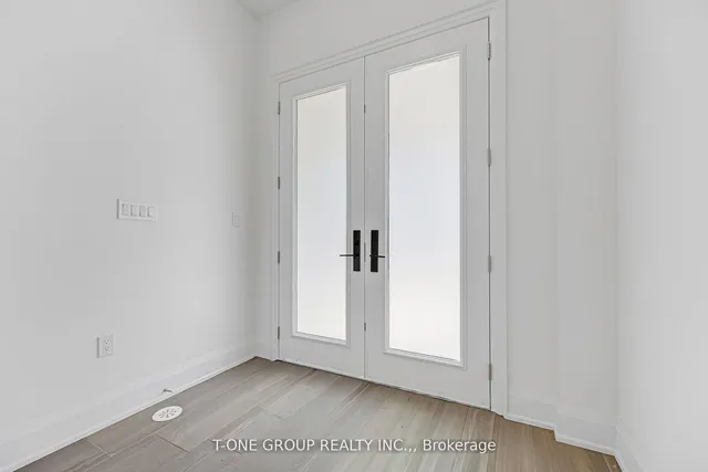 3321 Azam Way, Oakville 3