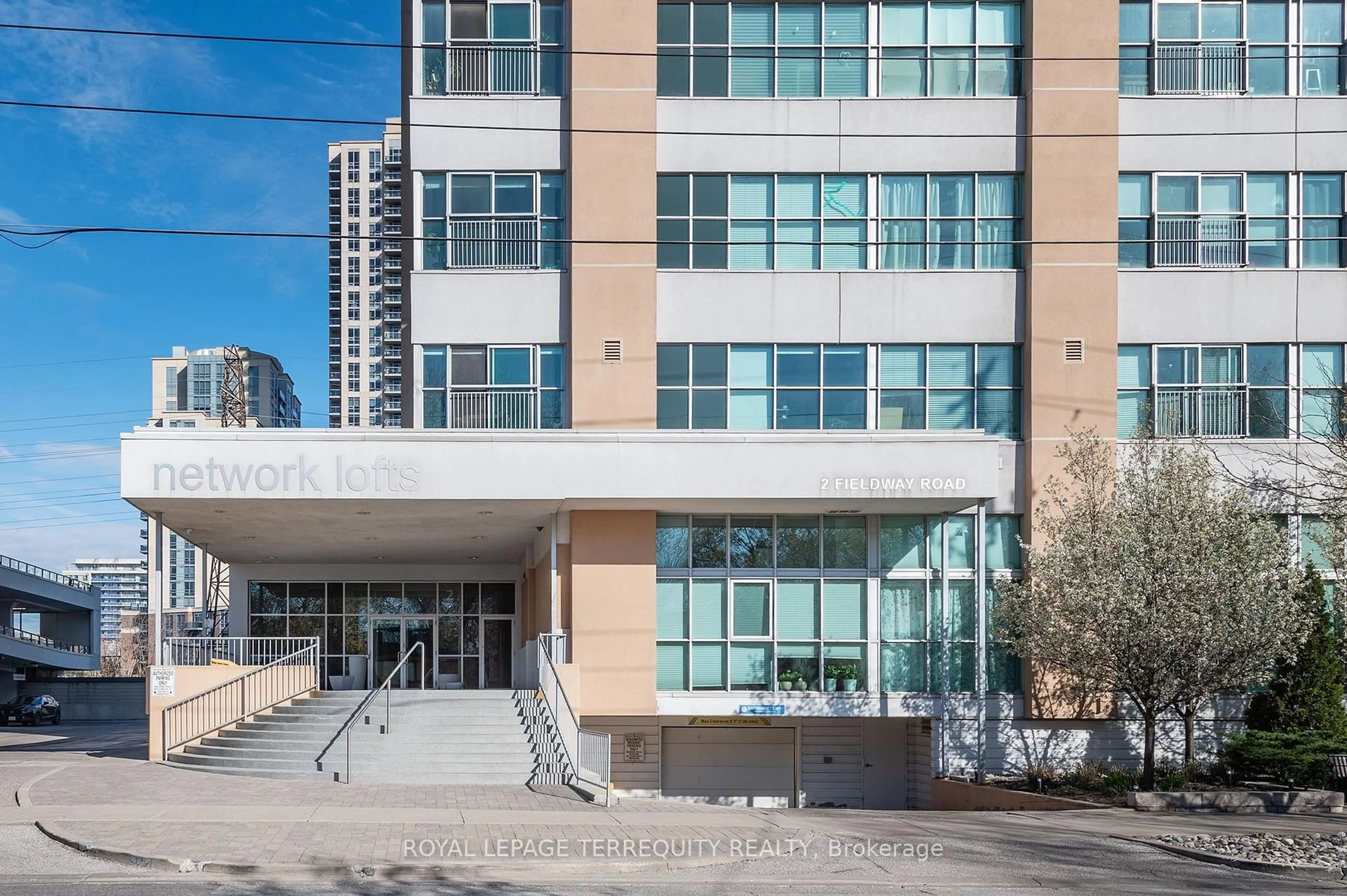 Indoor foyer for 2 Fieldway Rd #707, Toronto Ontario M8Z 0B9