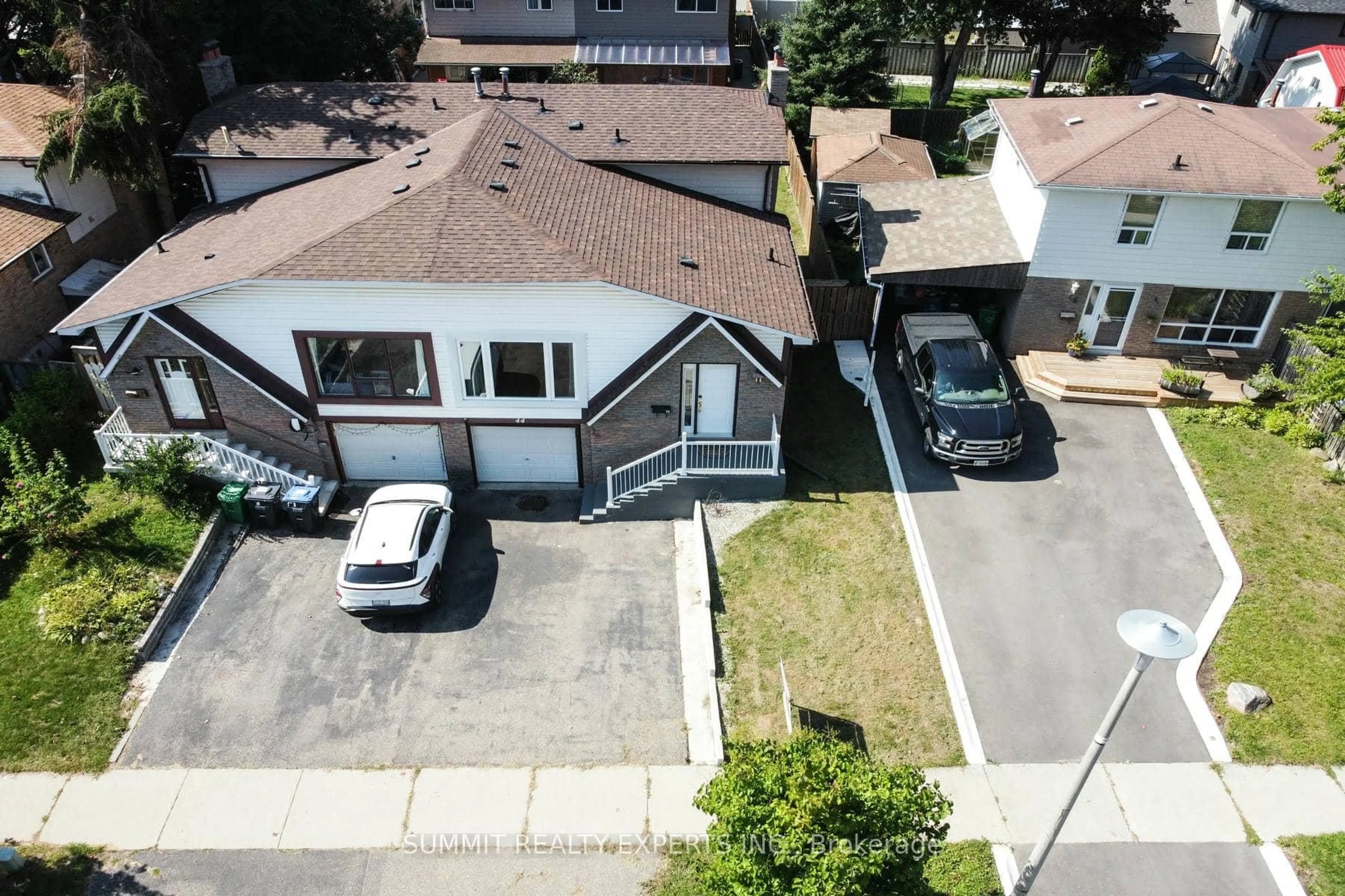 A pic from outside/outdoor area/front of a property/back of a property/a pic from drone, street for 44 Nancy Mccredie Dr, Brampton Ontario L6X 2N5