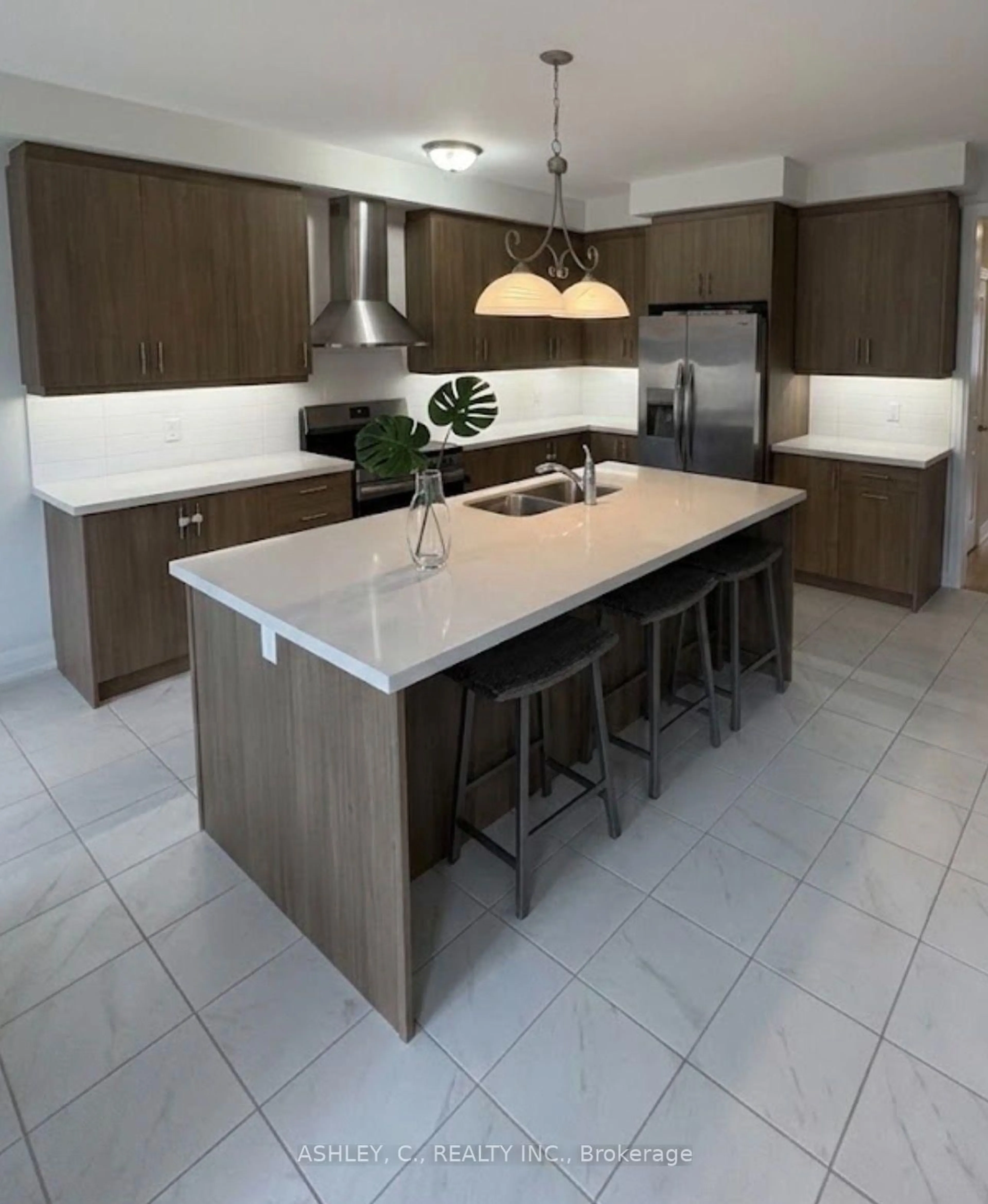 Contemporary kitchen, ceramic/tile floor for 25 Gladmary Dr, Brampton Ontario L6Y 6K9