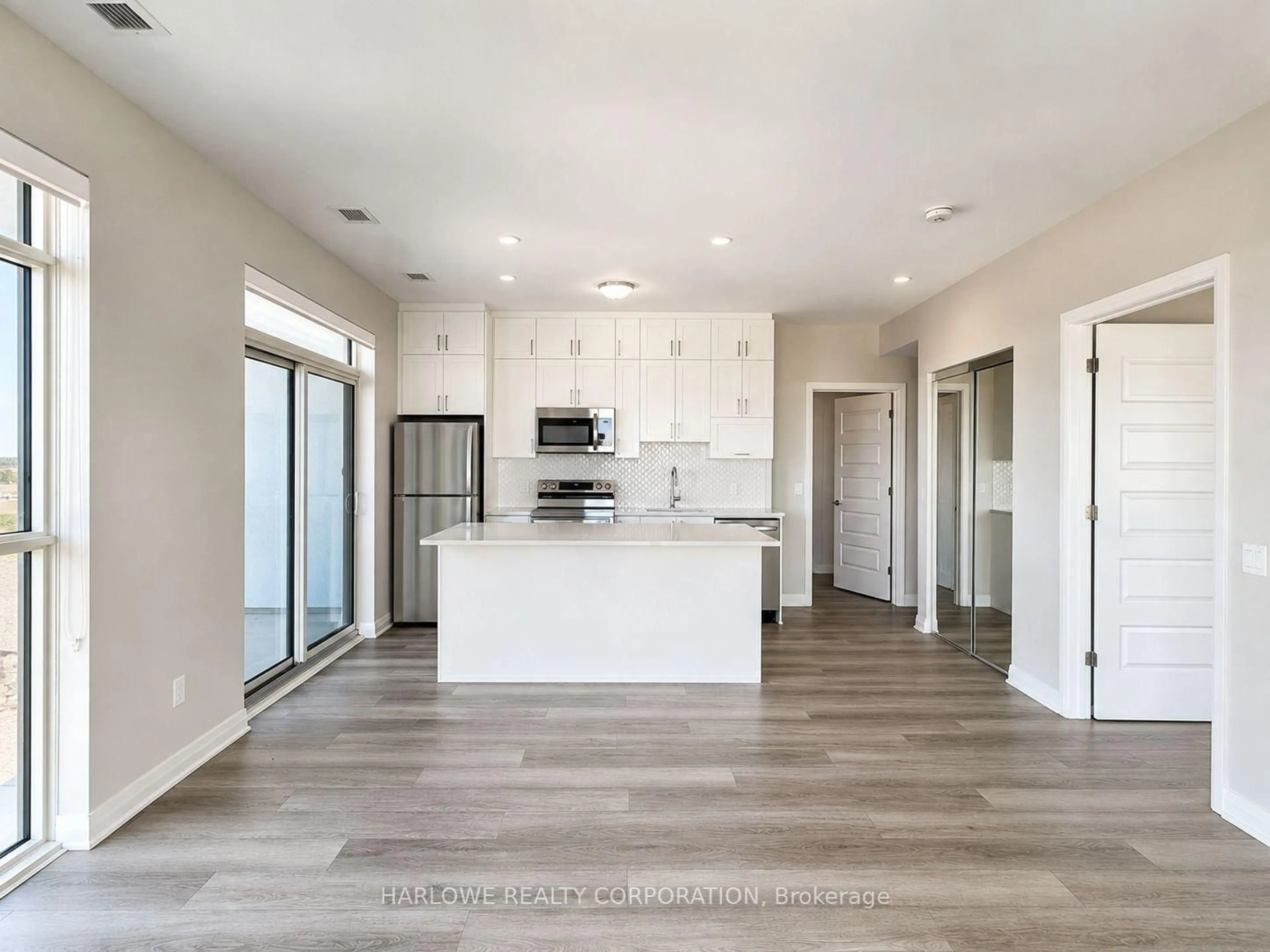 Open concept kitchen, unknown for 470 Gordon Krantz Ave #515, Milton Ontario L9E 1Z3