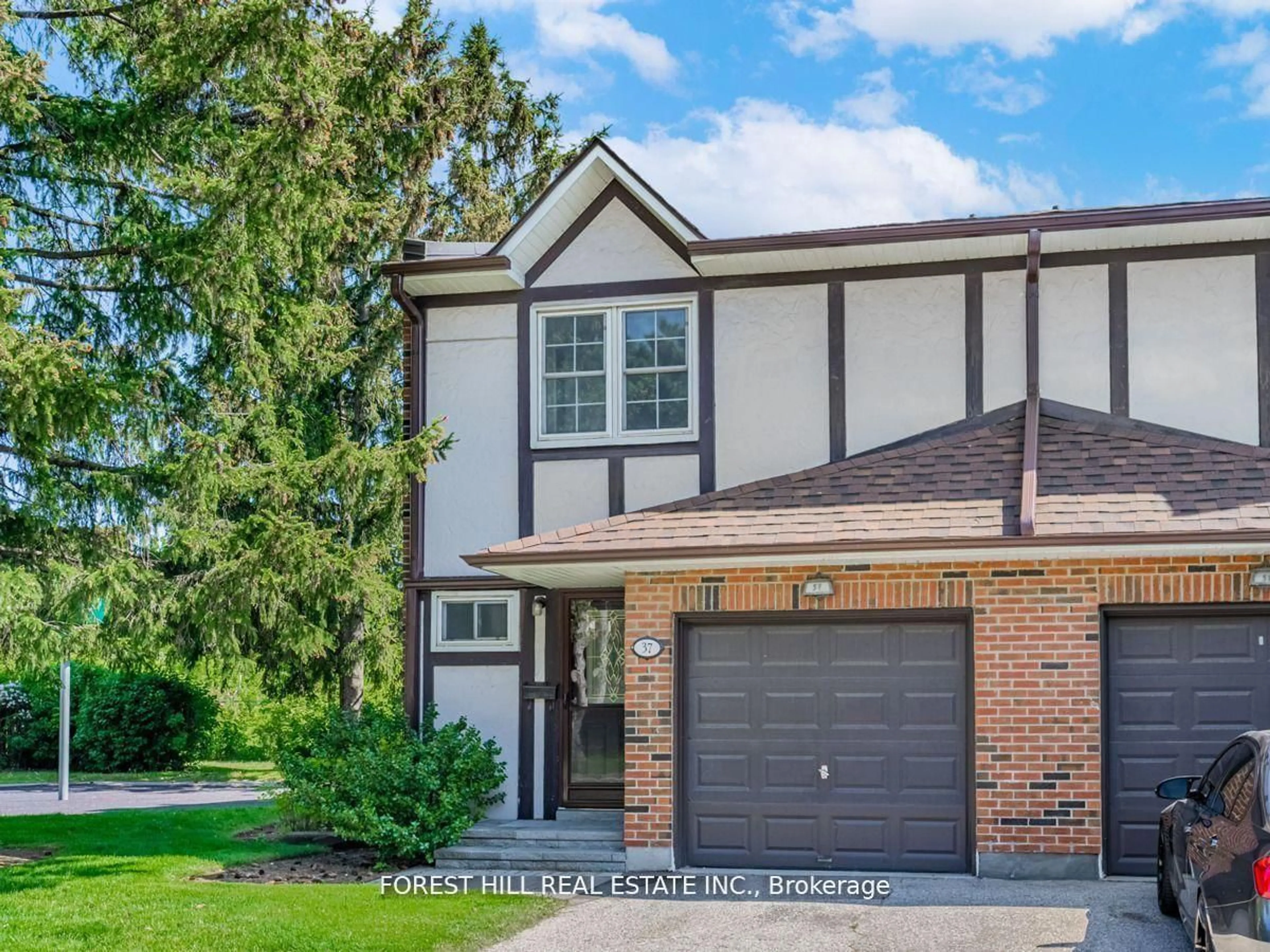 Home with brick exterior material, street for 2120 Rathburn Rd #37, Mississauga Ontario L4W 2S8