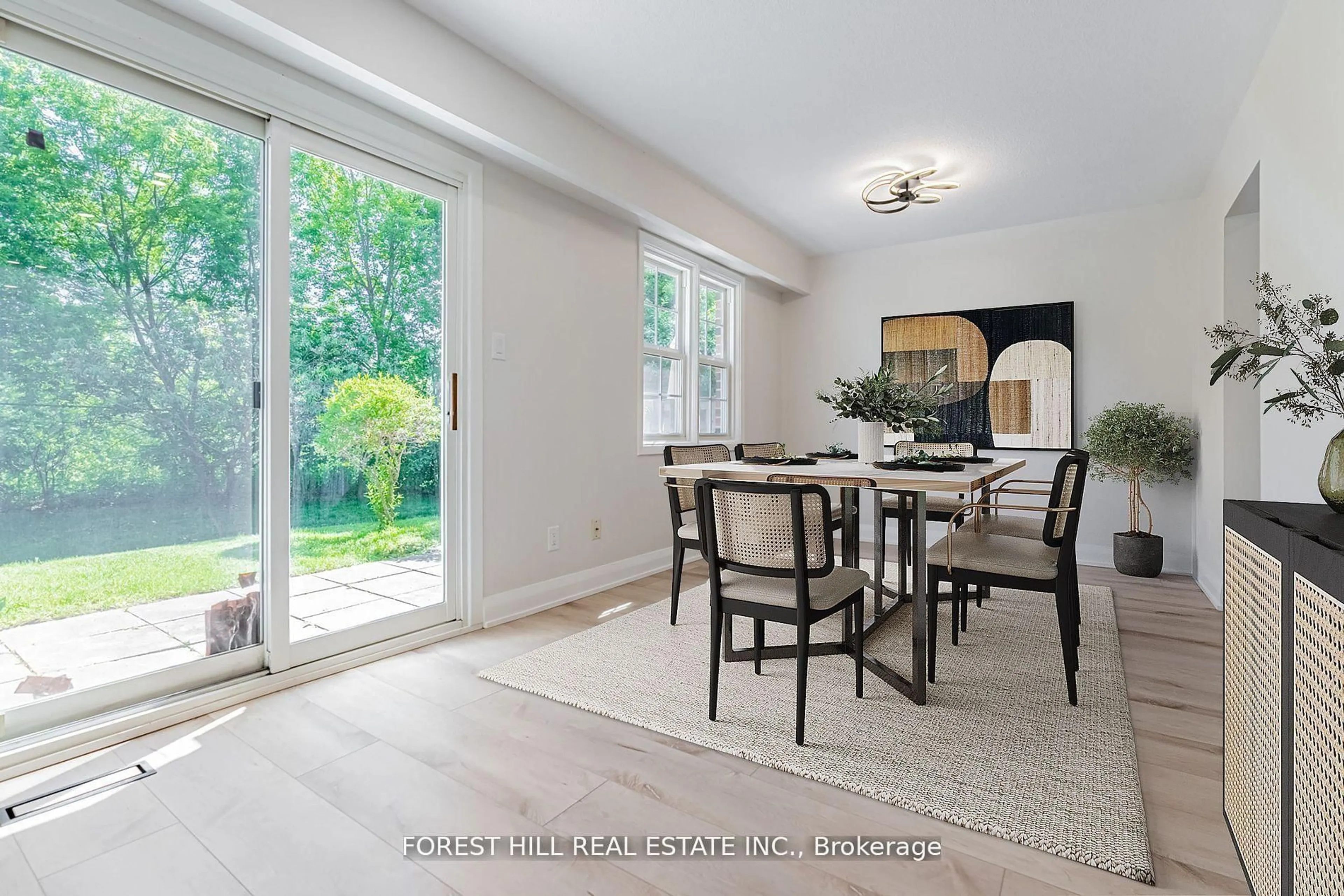 Dining room, unknown for 2120 Rathburn Rd #37, Mississauga Ontario L4W 2S8
