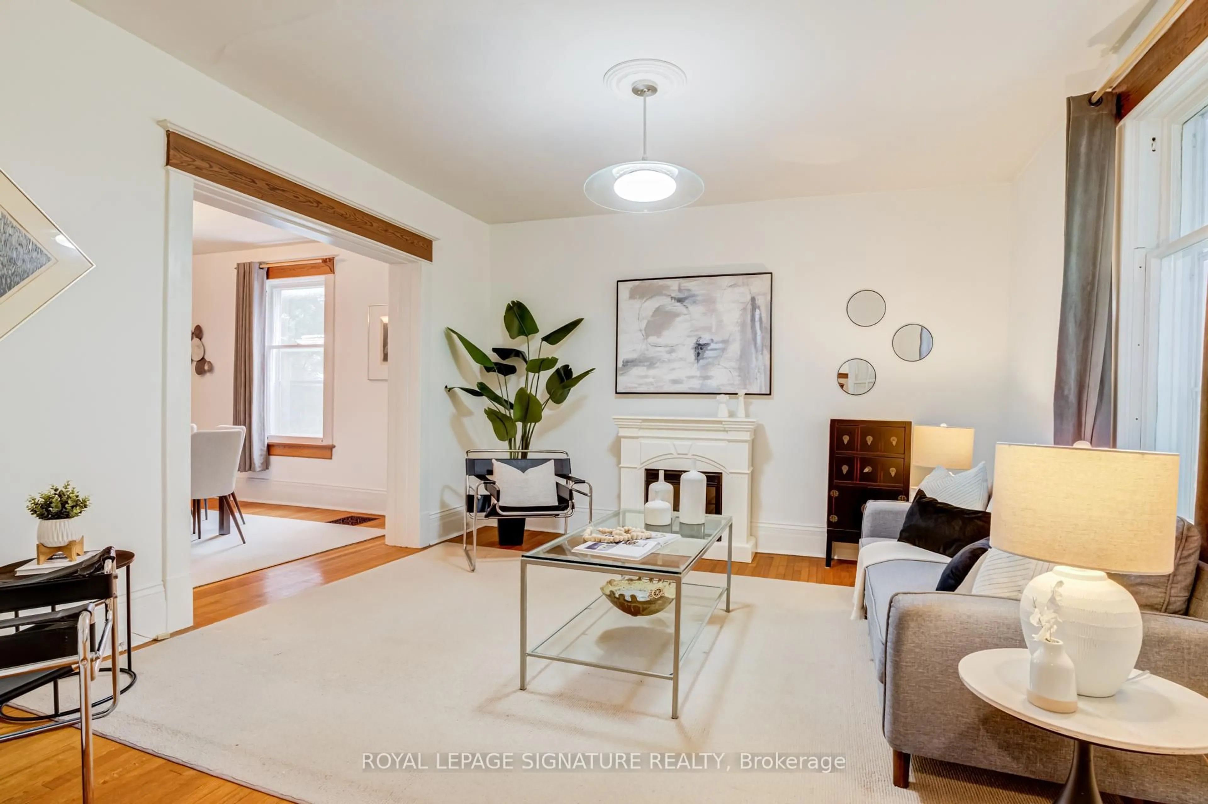 Living room with furniture, unknown for 22 Peel Ave, Brampton Ontario L6W 1X2