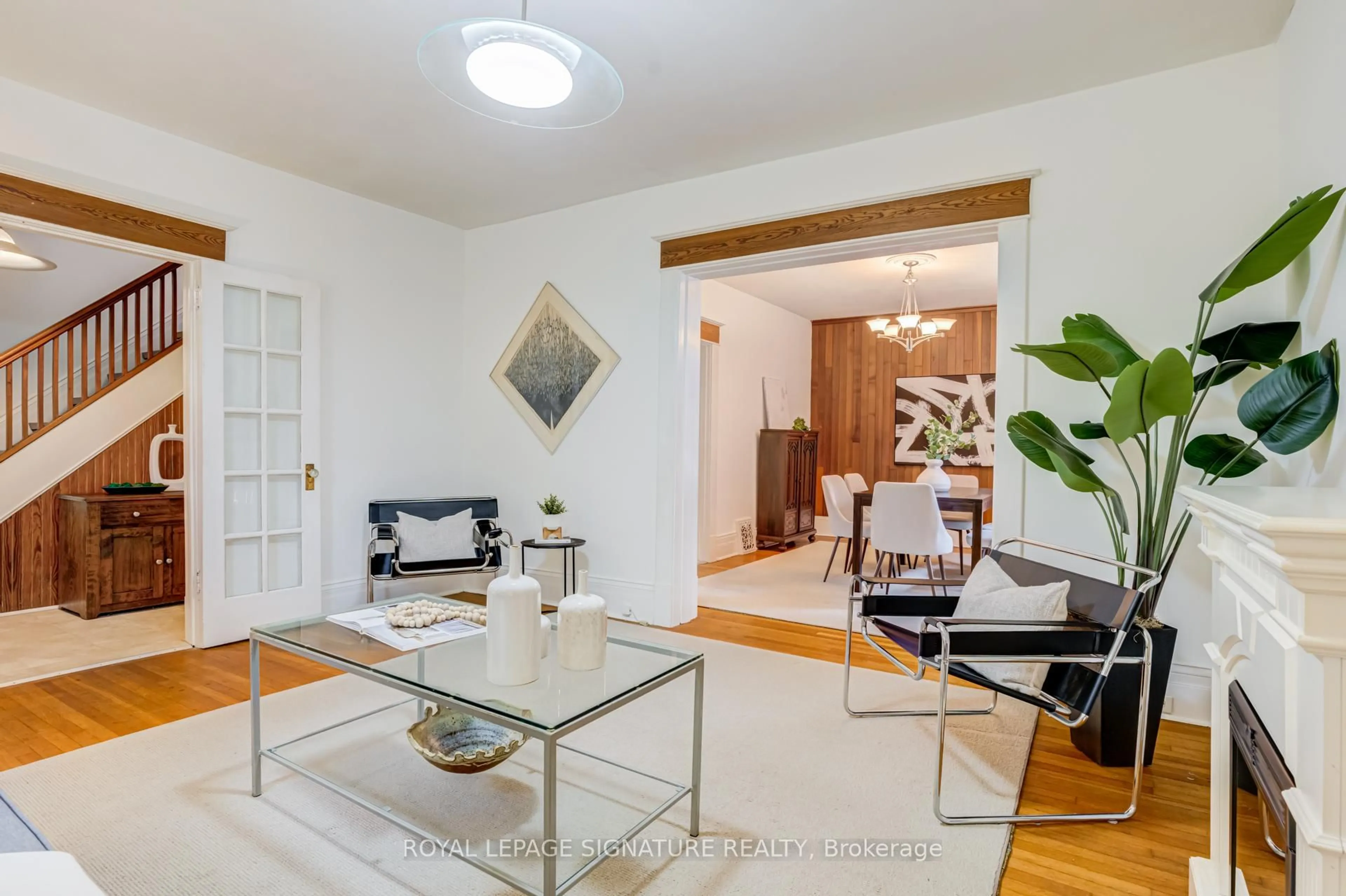 Living room with furniture, unknown for 22 Peel Ave, Brampton Ontario L6W 1X2