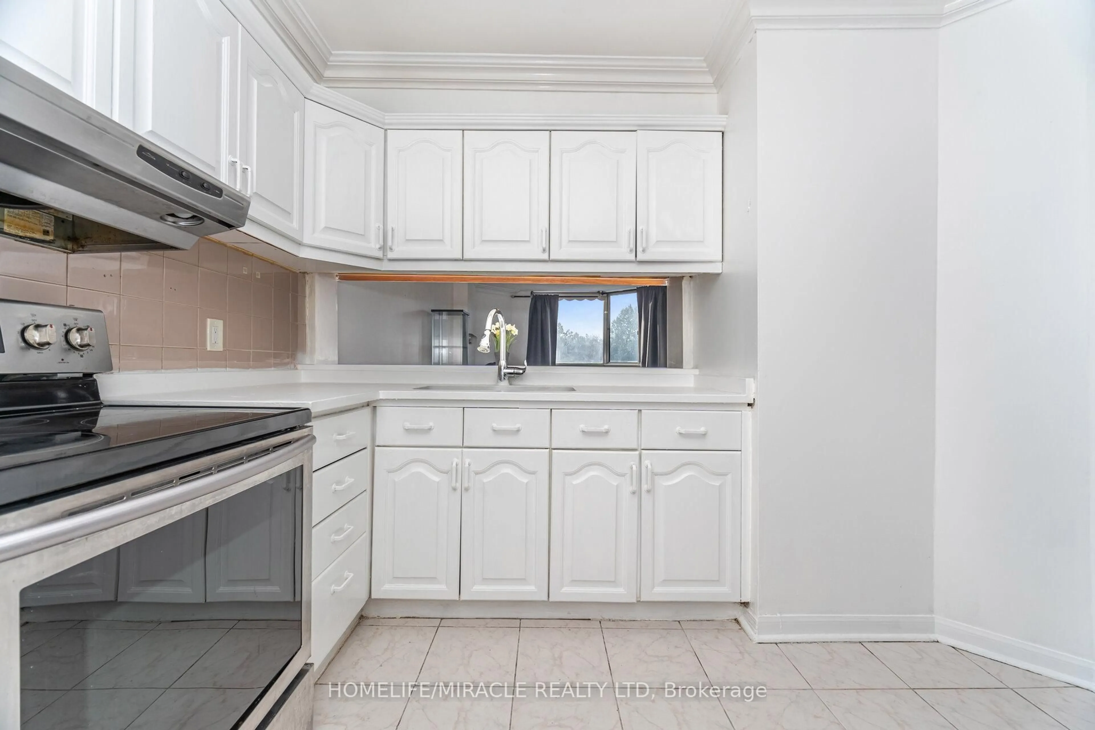Standard kitchen, ceramic/tile floor for 236 Albion Rd #208, Toronto Ontario M9W 6A6