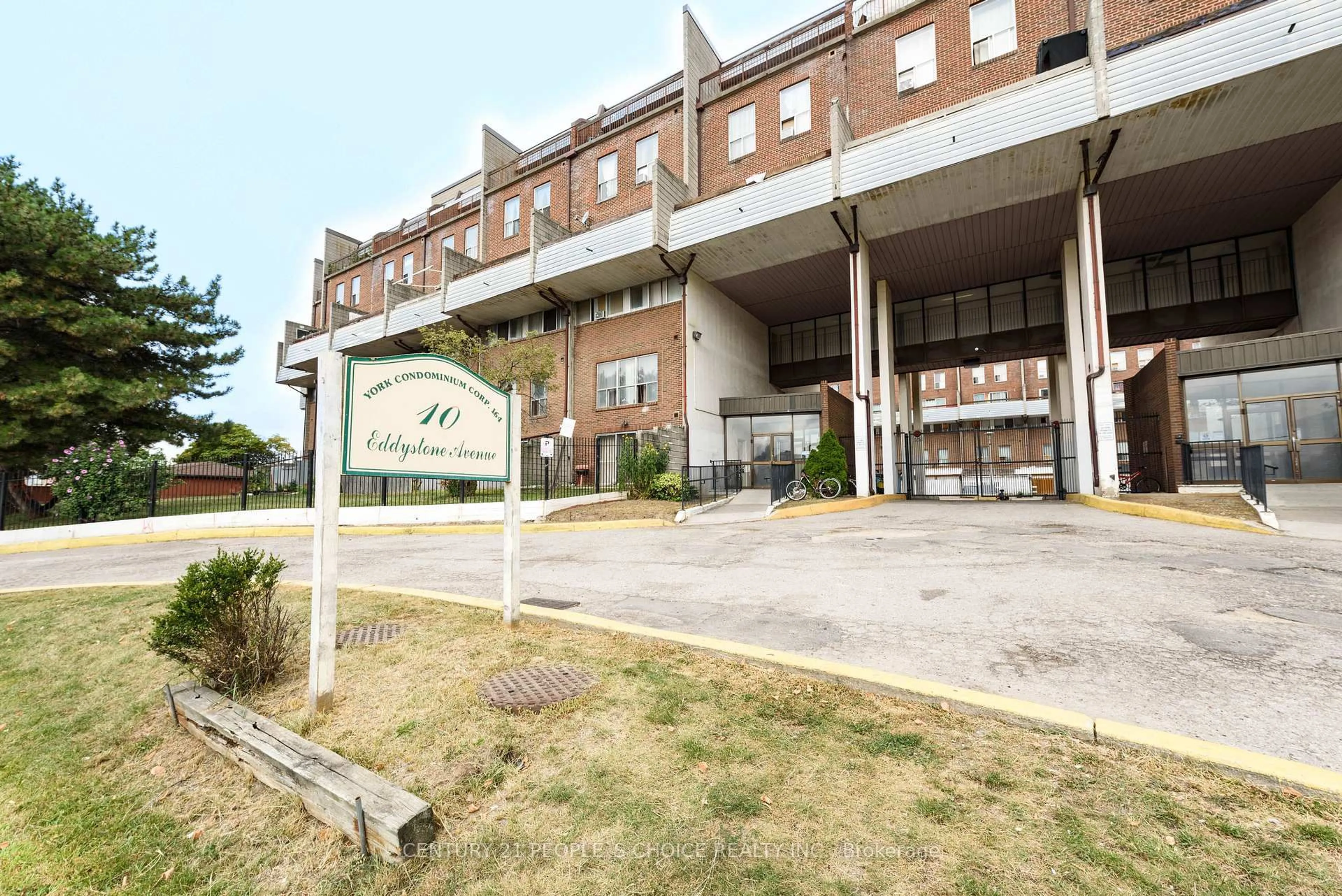 Unknown for 10 Eddystone Ave #108, Toronto Ontario M3N 2T2