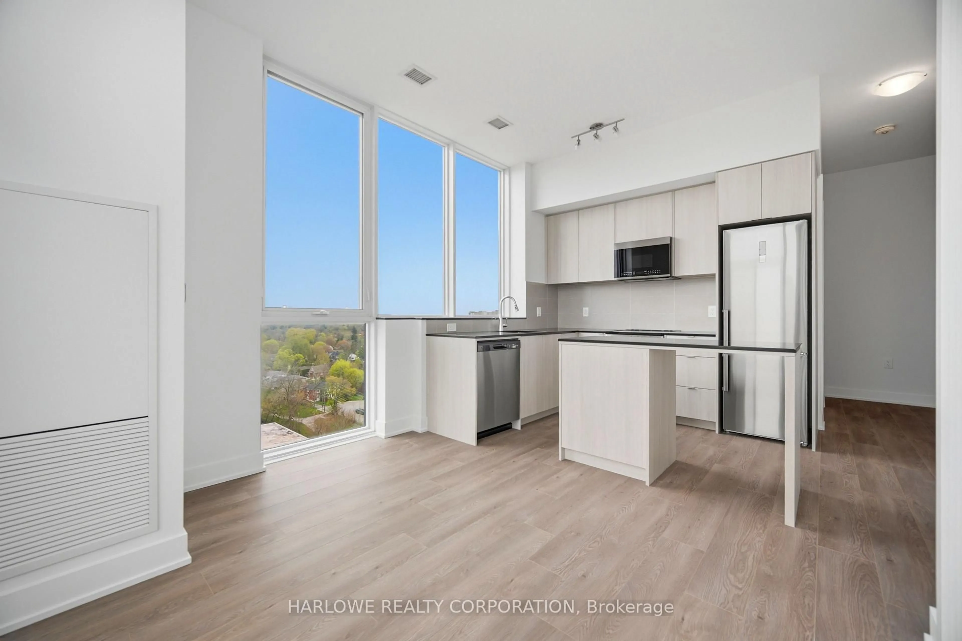 Open concept kitchen, unknown for 2088 James St #1303, Burlington Ontario L7R 0H2