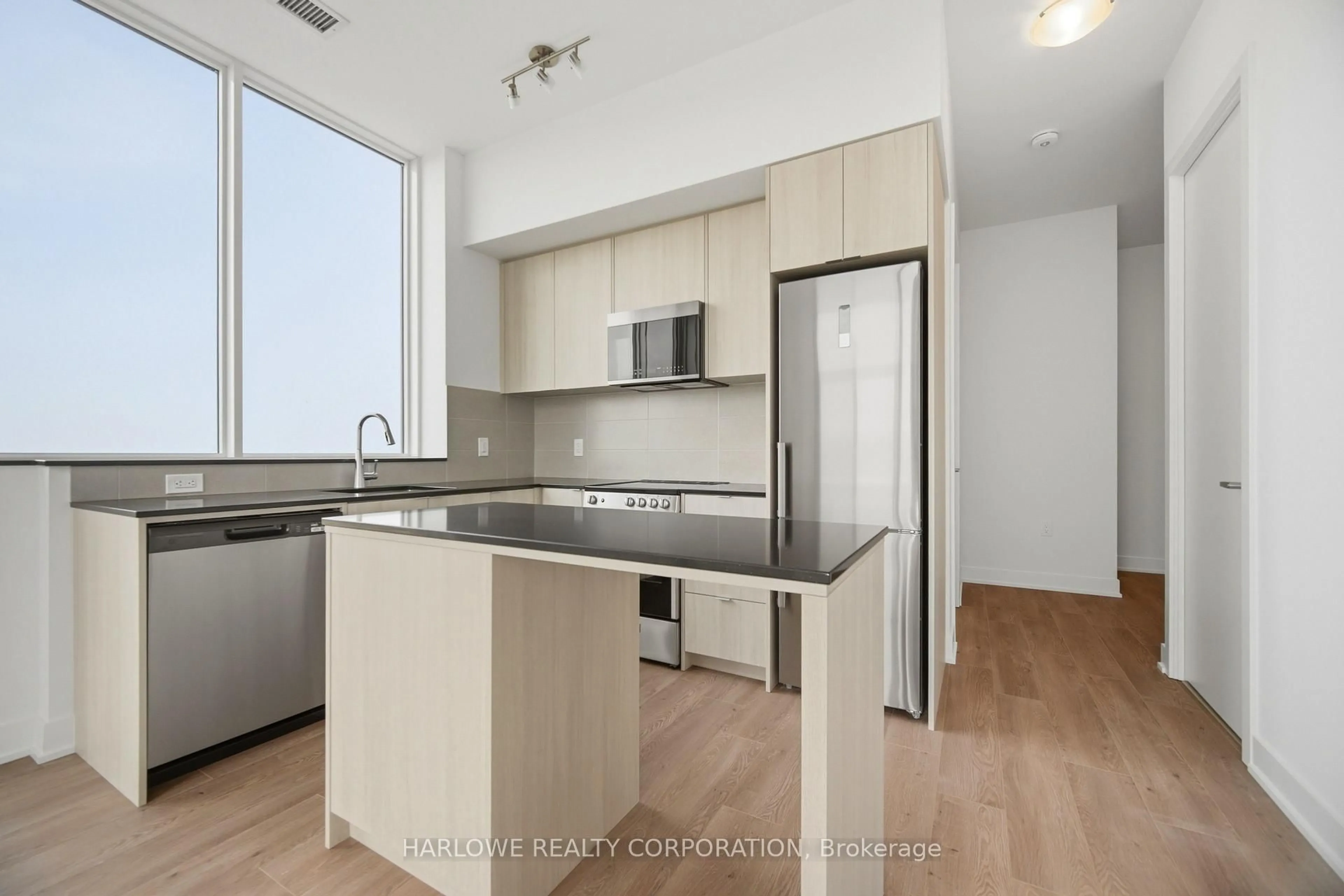 Unknown for 2088 James St #1303, Burlington Ontario L7R 0H2