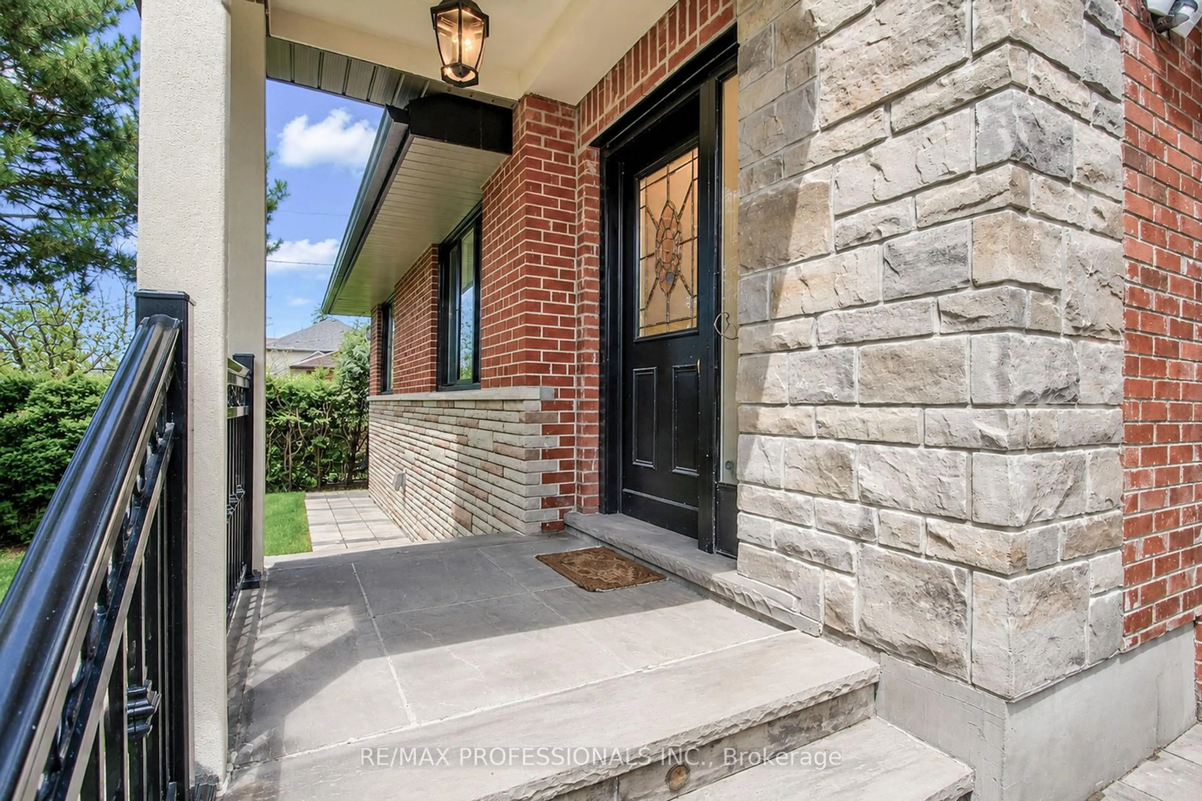 Home with brick exterior material, street for 40 Cowley Ave, Toronto Ontario M9B 2E3