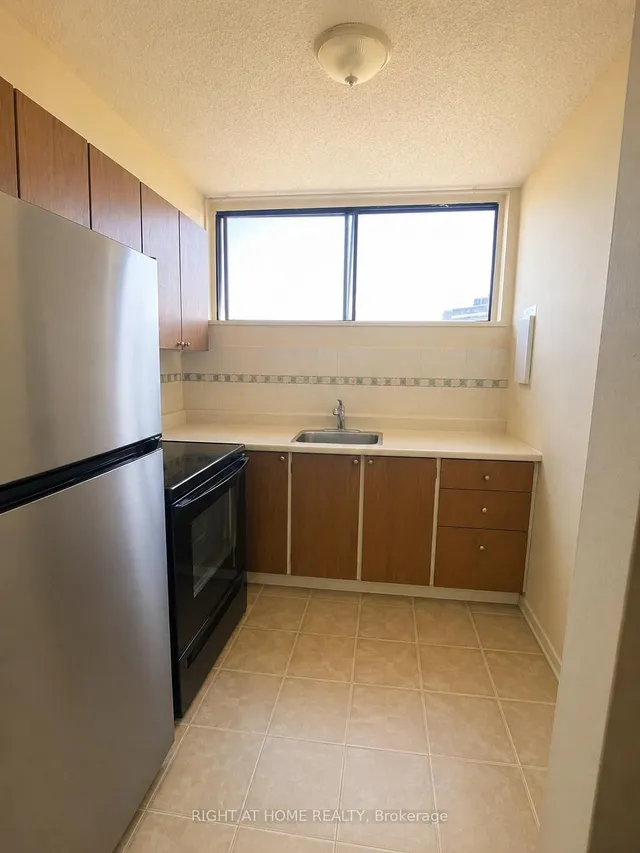 4673 Jane St #811, Toronto 4