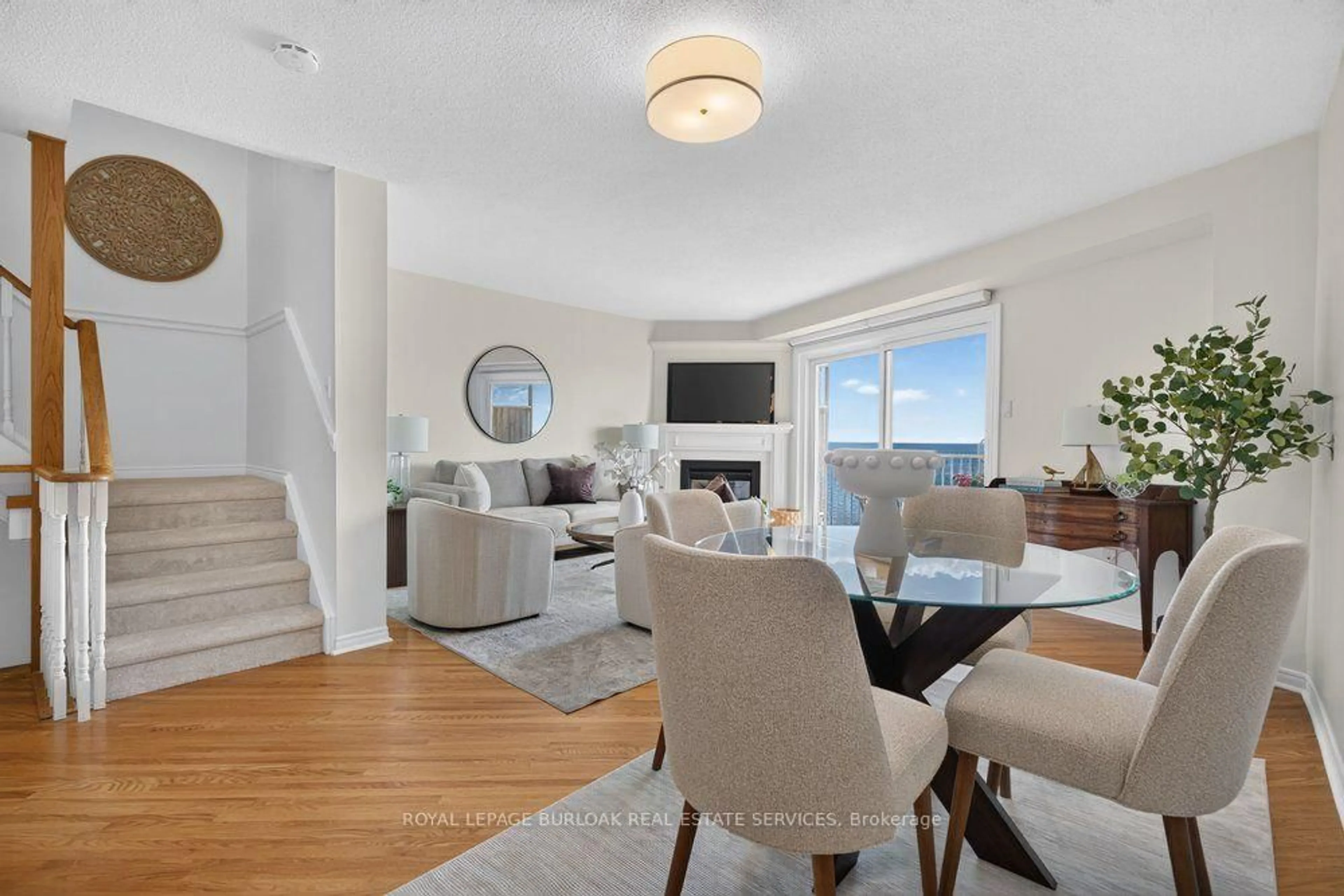 Living room with furniture, unknown for 2136 Old Lakeshore Rd #4, Burlington Ontario L7R 1A3